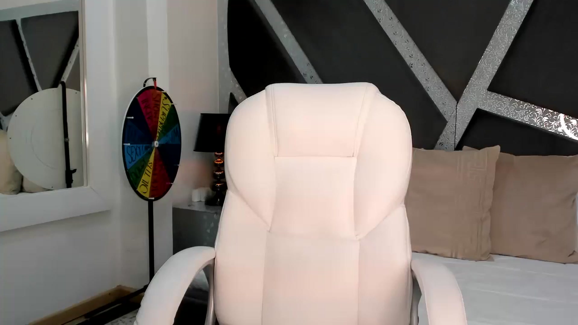Gallery image thumbnail from BrendaBuiles's myfreecams stream on, 08/12/2023, 23:30 image 14 of 20