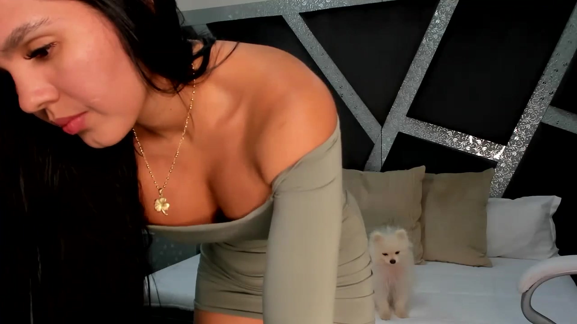 Gallery image thumbnail from BrendaBuiles's myfreecams stream on, 08/21/2023, 19:14 image 2 of 20