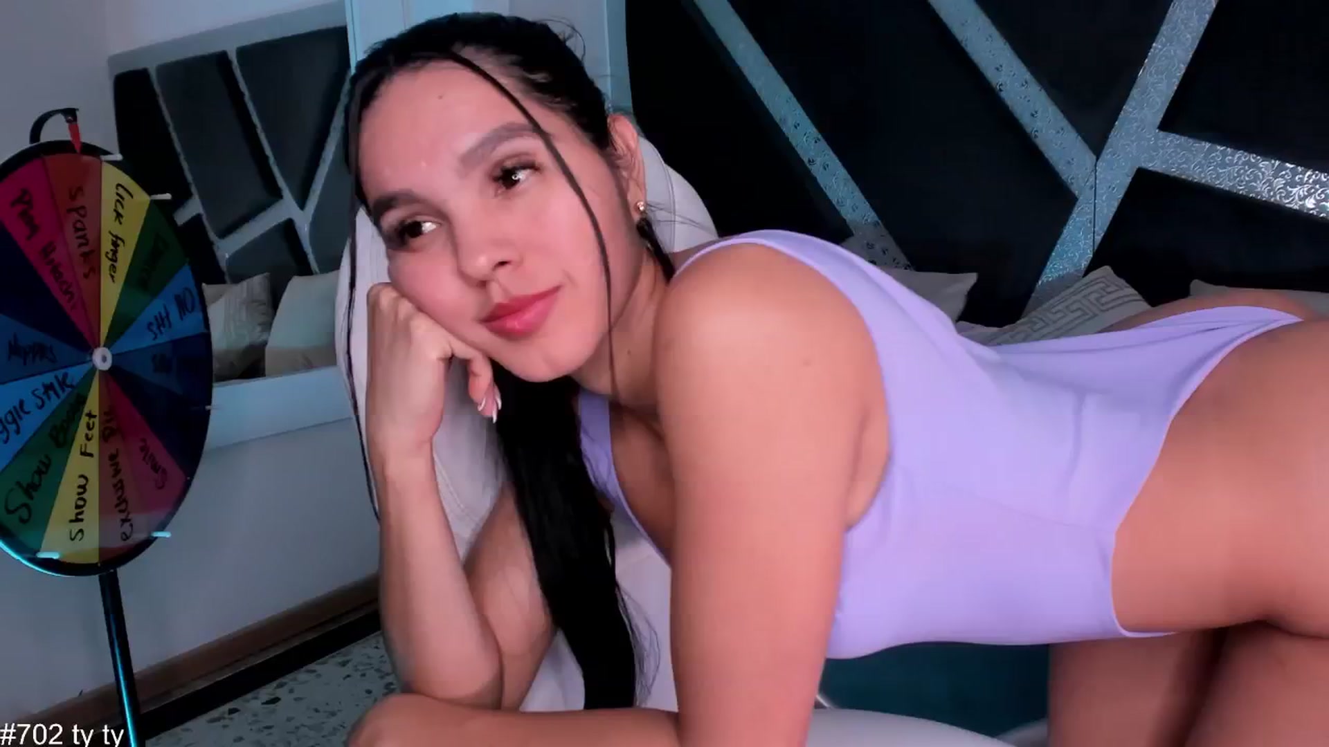 Gallery image thumbnail from BrendaBuiles's myfreecams stream on, 05/21/2024, 24:21 image 13 of 20