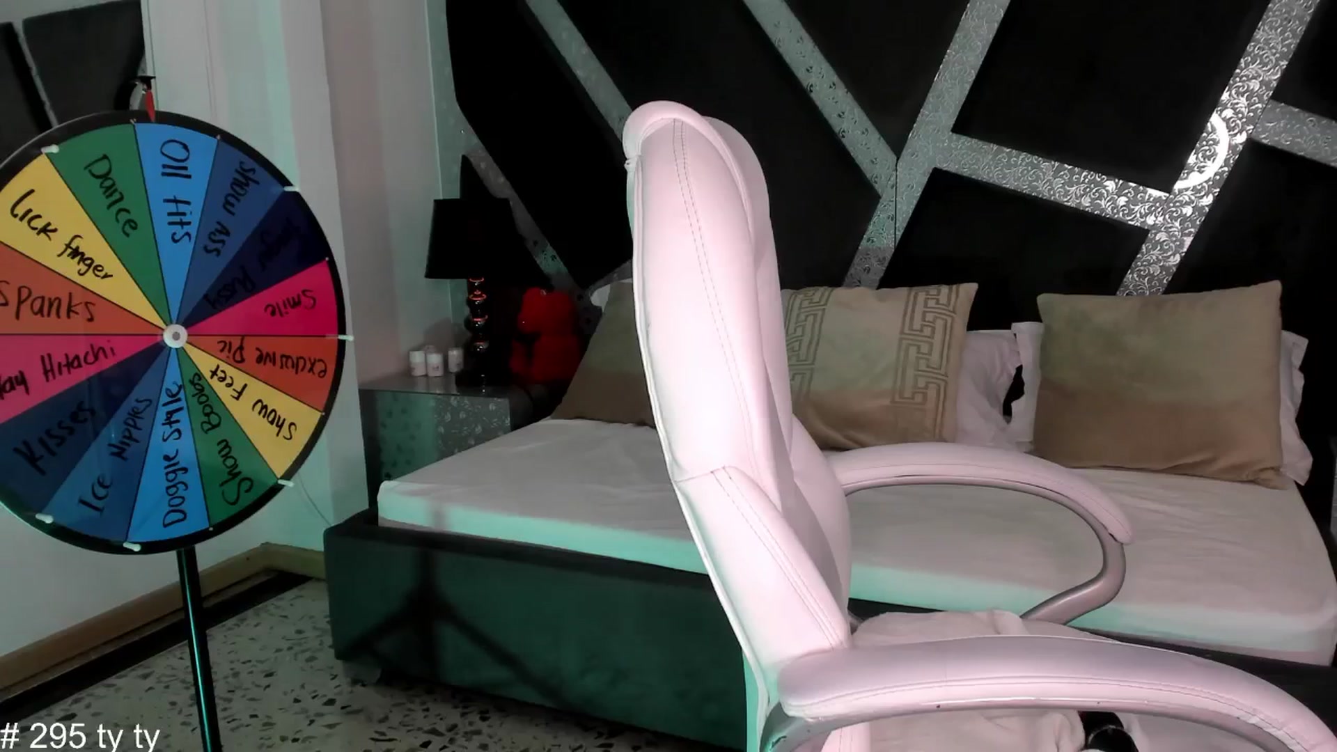 Gallery image thumbnail from BrendaBuiles's myfreecams stream on, 06/01/2024, 23:02 image 13 of 20