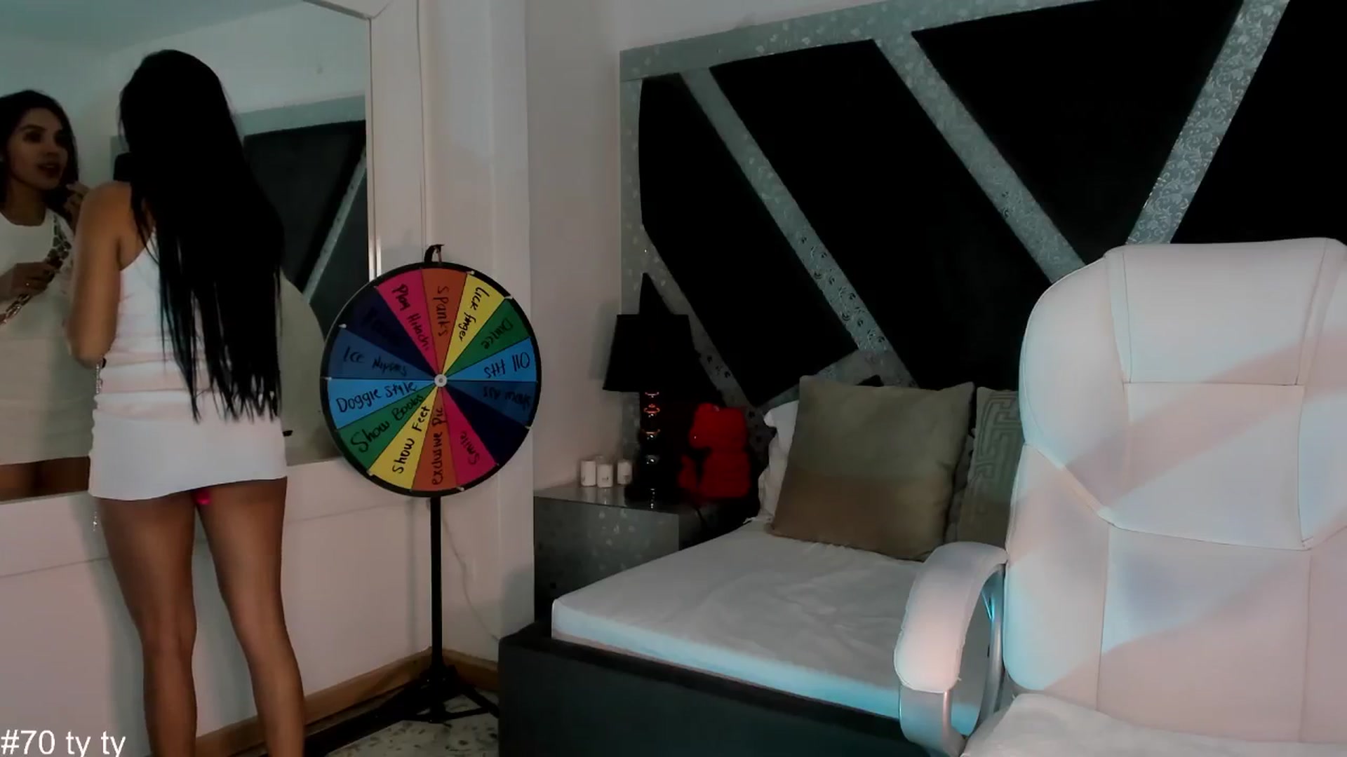 Gallery image thumbnail from BrendaBuiles's myfreecams stream on, 06/07/2024, 24:55 image 15 of 20