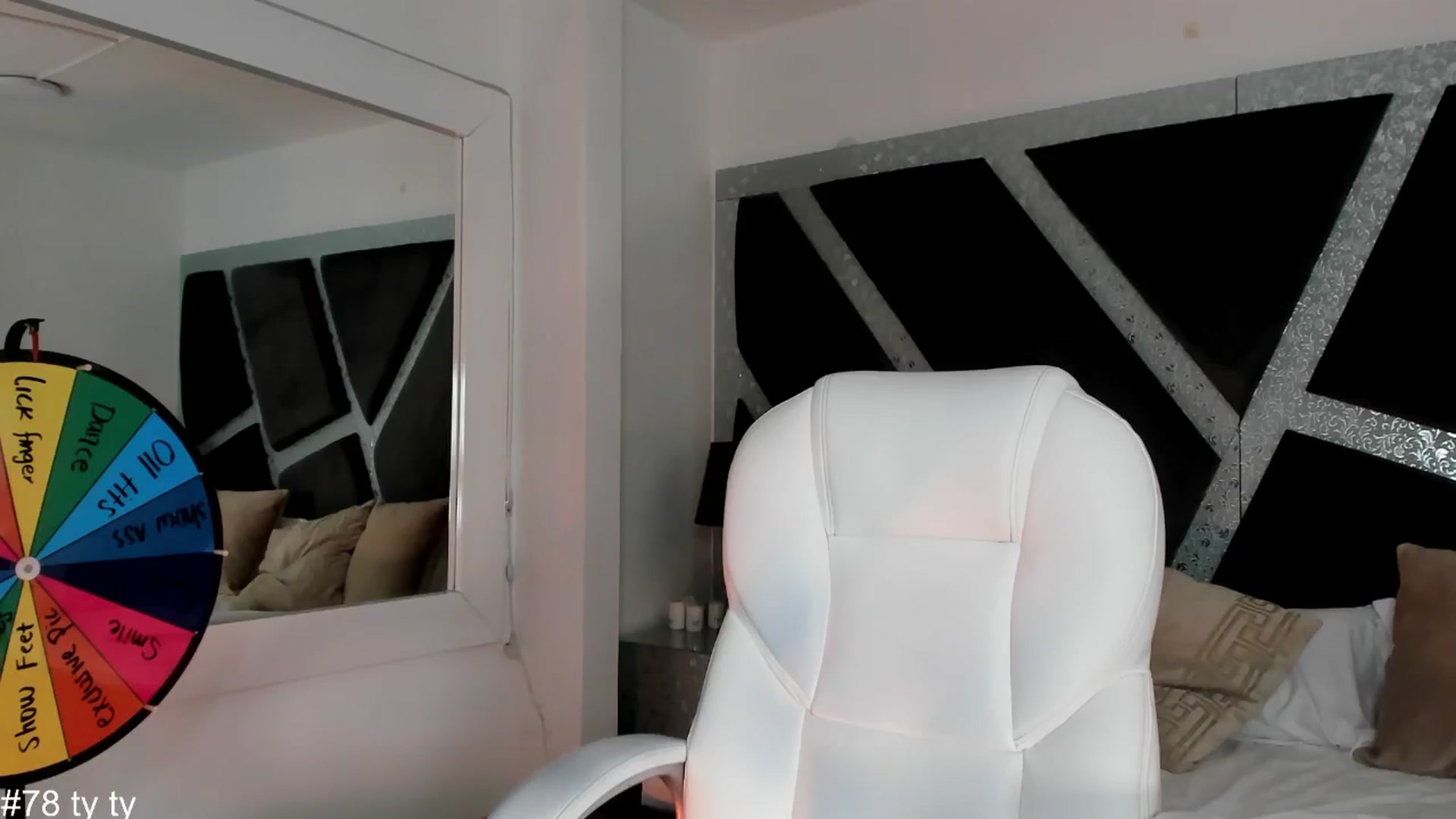 Gallery image thumbnail from BrendaBuiles's myfreecams stream on, 06/08/2024, 21:22 image 14 of 20