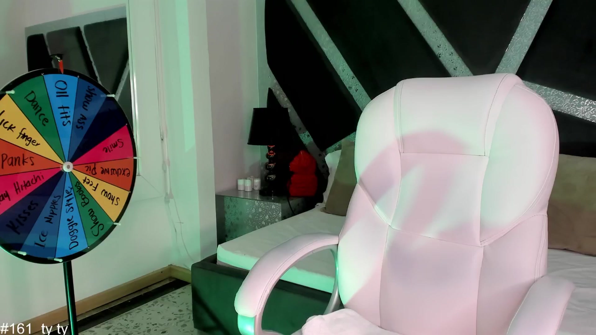 Gallery image thumbnail from BrendaBuiles's myfreecams stream on, 06/19/2024, 01:07 image 17 of 20