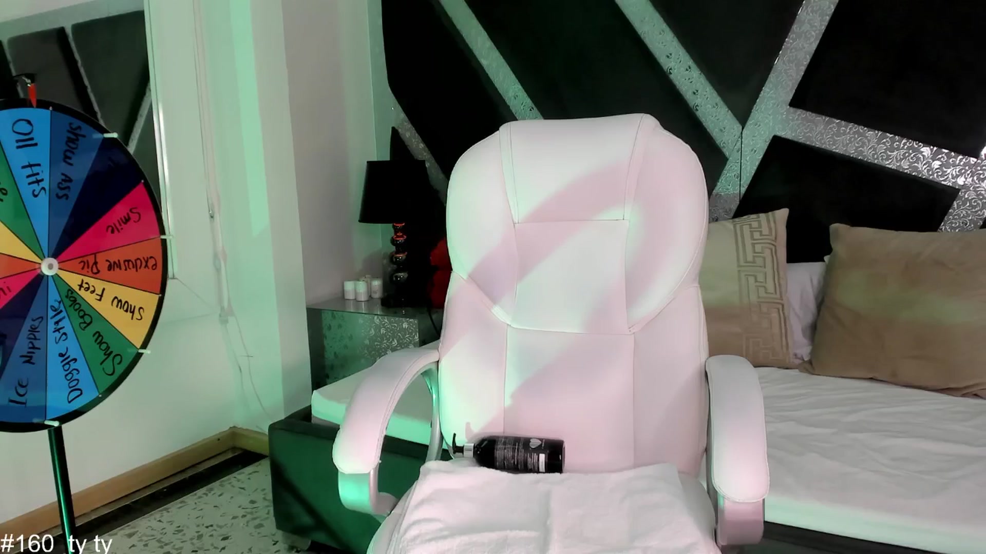 Gallery image thumbnail from BrendaBuiles's myfreecams stream on, 06/19/2024, 01:07 image 5 of 20