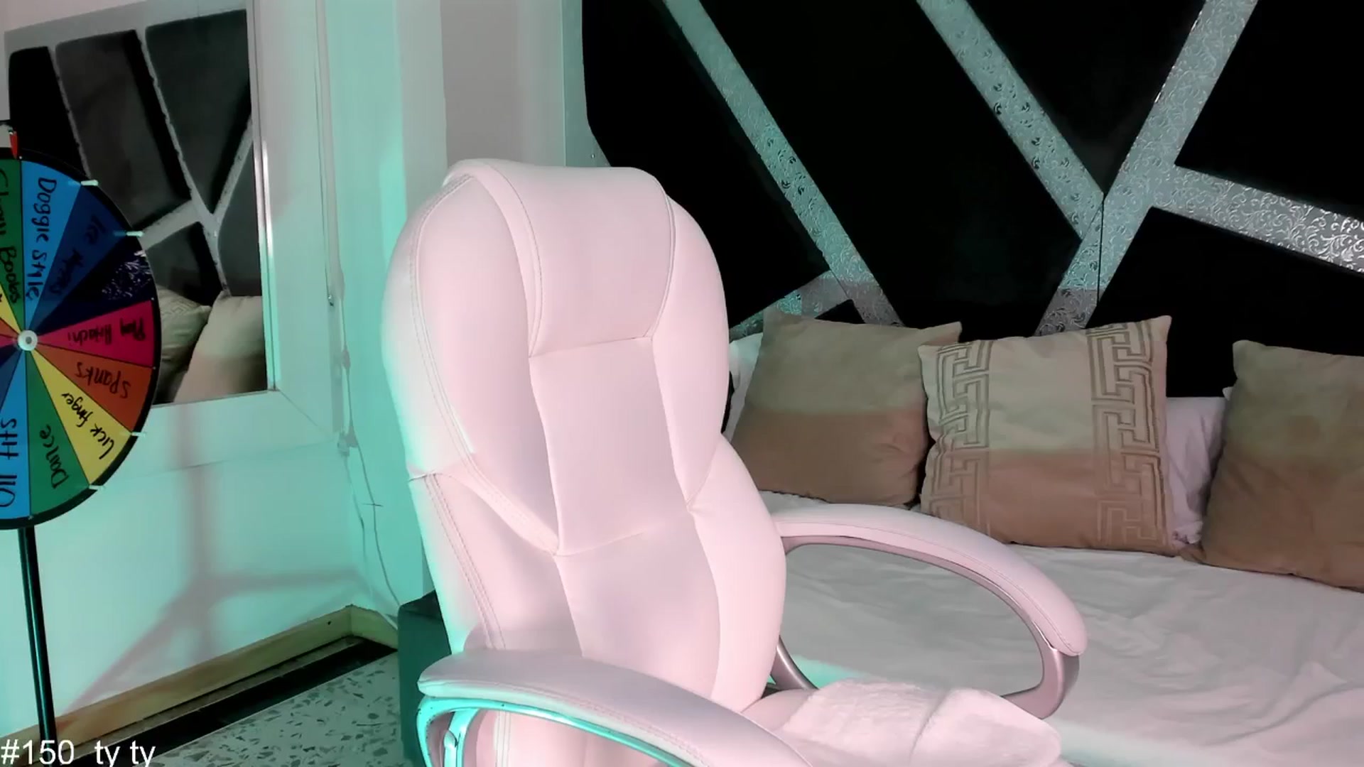 Gallery image thumbnail from BrendaBuiles's myfreecams stream on, 06/19/2024, 23:33 image 13 of 20