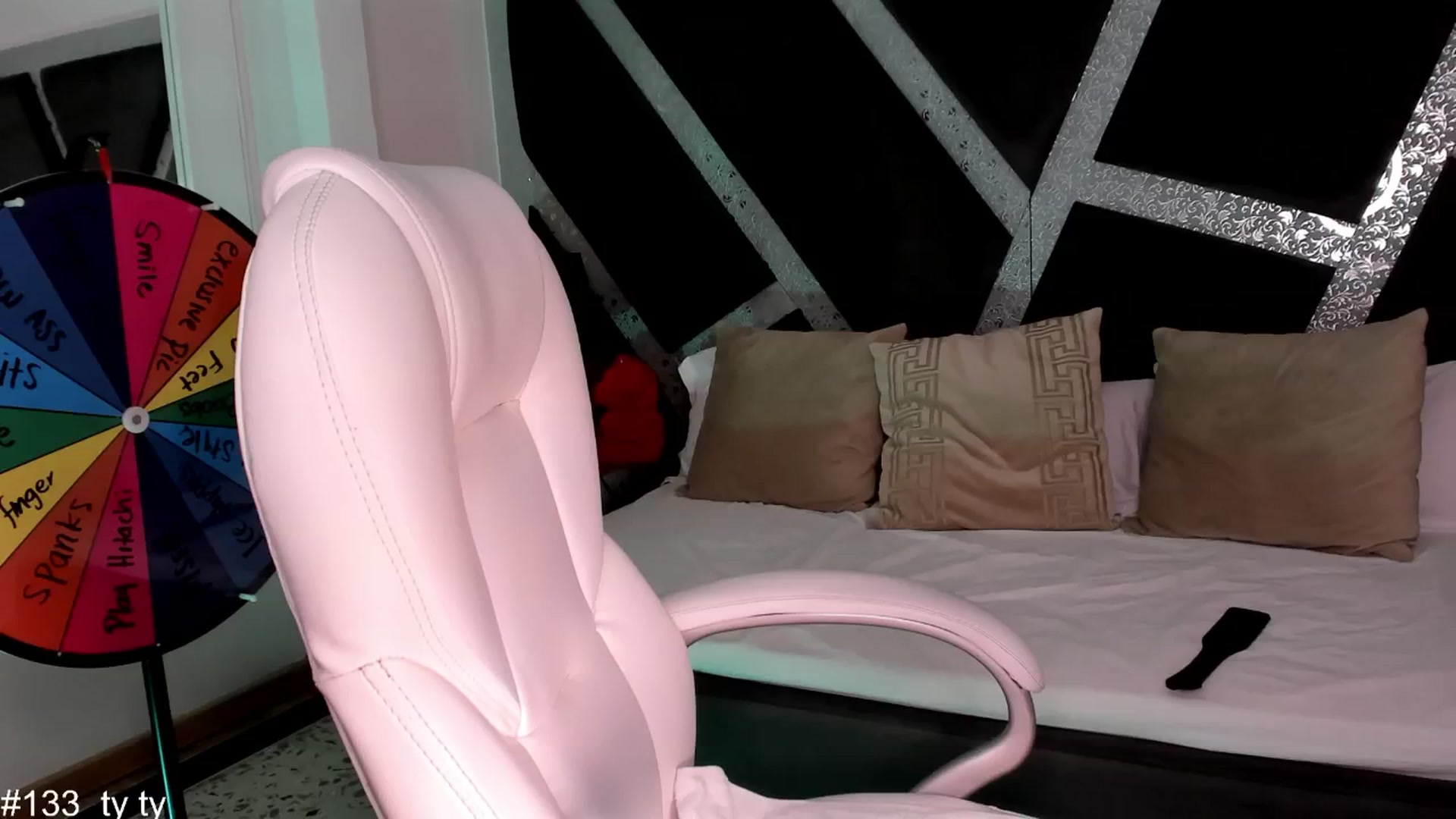 Gallery image thumbnail from BrendaBuiles's myfreecams stream on, 06/22/2024, 03:41 image 16 of 20