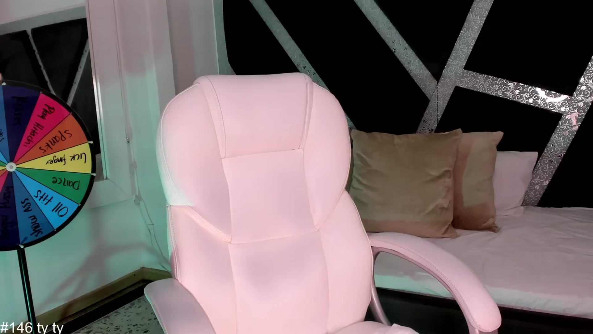 Gallery image thumbnail from BrendaBuiles's myfreecams stream on, 06/25/2024, 22:40 image 16 of 20
