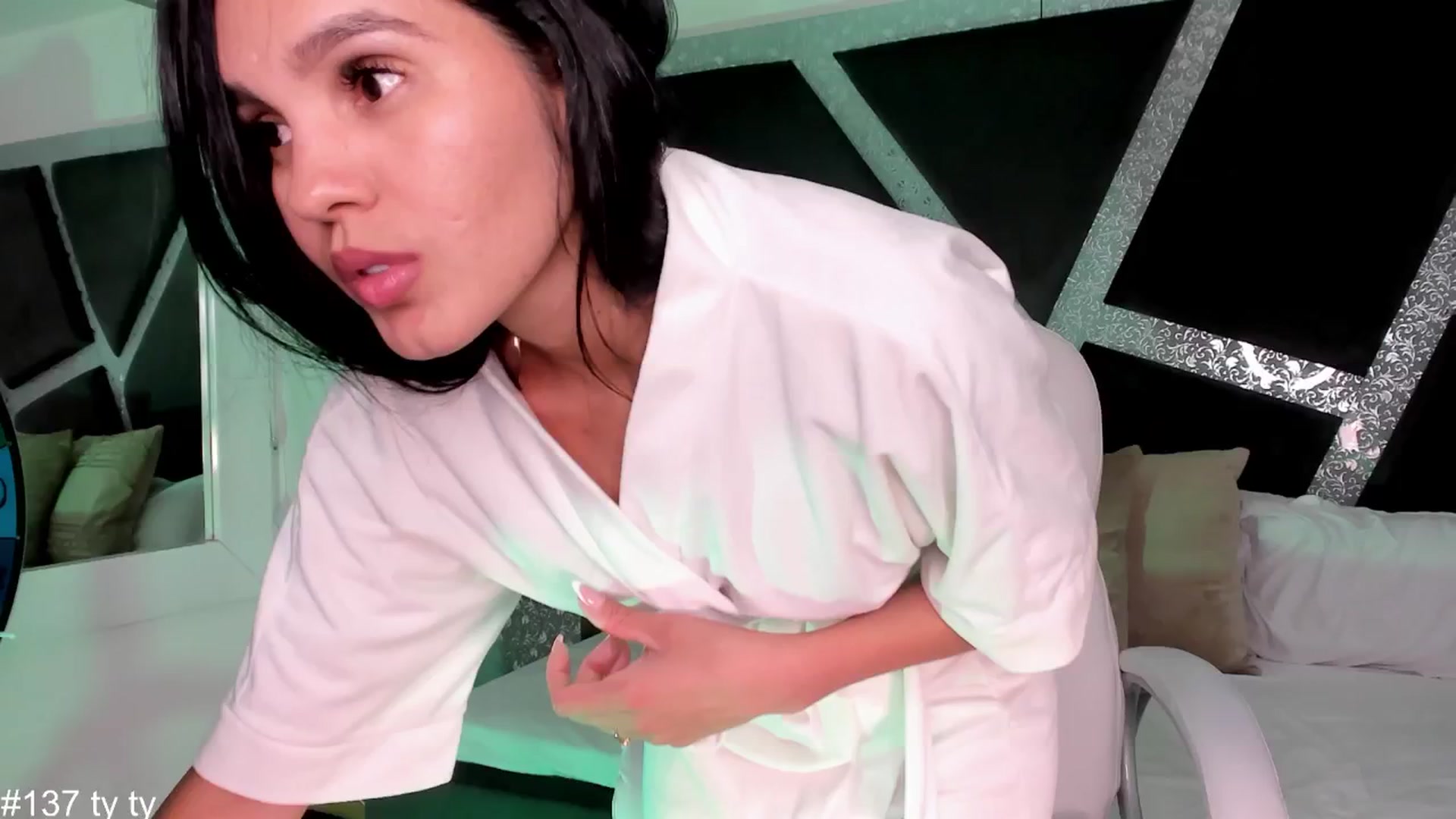 Gallery image thumbnail from BrendaBuiles's myfreecams stream on, 06/29/2024, 03:22 image 12 of 20
