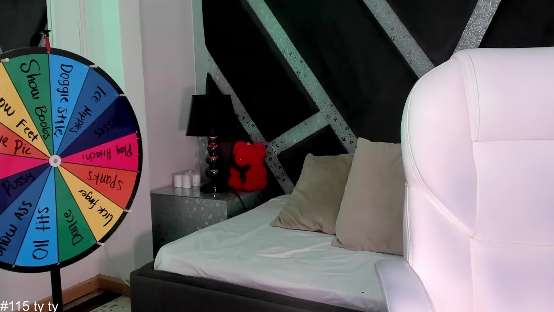 Gallery image thumbnail from BrendaBuiles's myfreecams stream on, 06/29/2024, 23:22 image 18 of 20