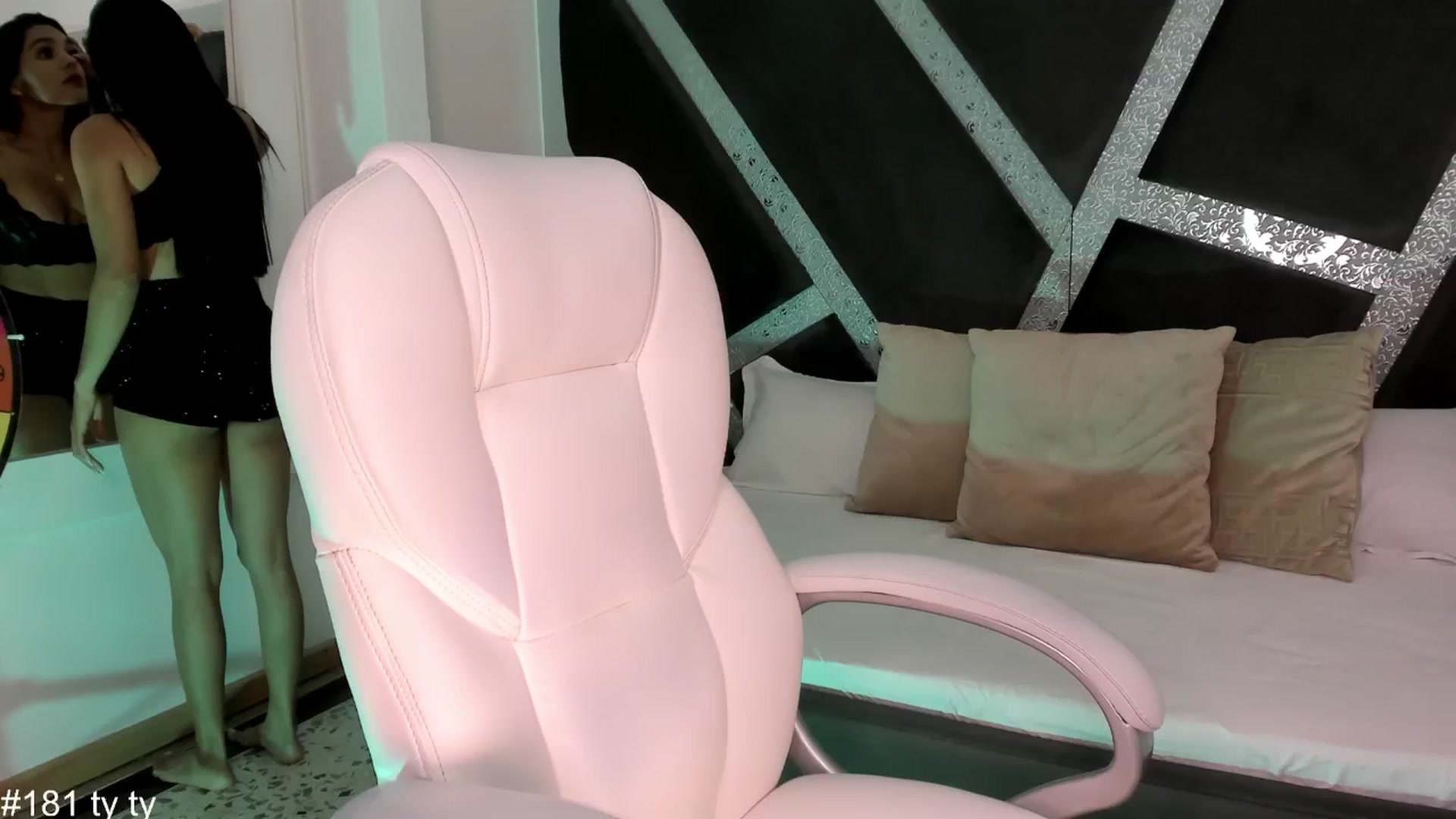 Gallery image thumbnail from BrendaBuiles's myfreecams stream on, 07/06/2024, 01:32 image 4 of 20