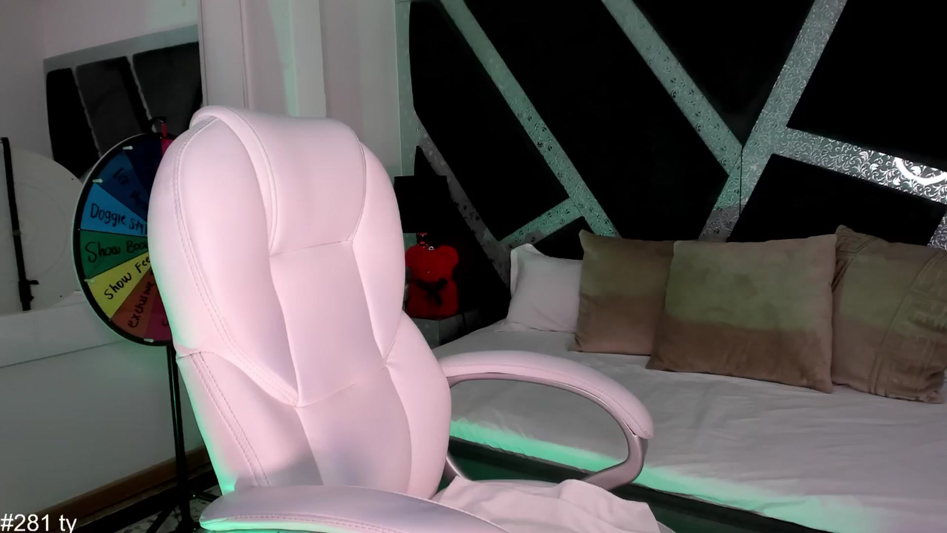 Gallery image thumbnail from BrendaBuiles's myfreecams stream on, 07/13/2024, 03:17 image 7 of 20