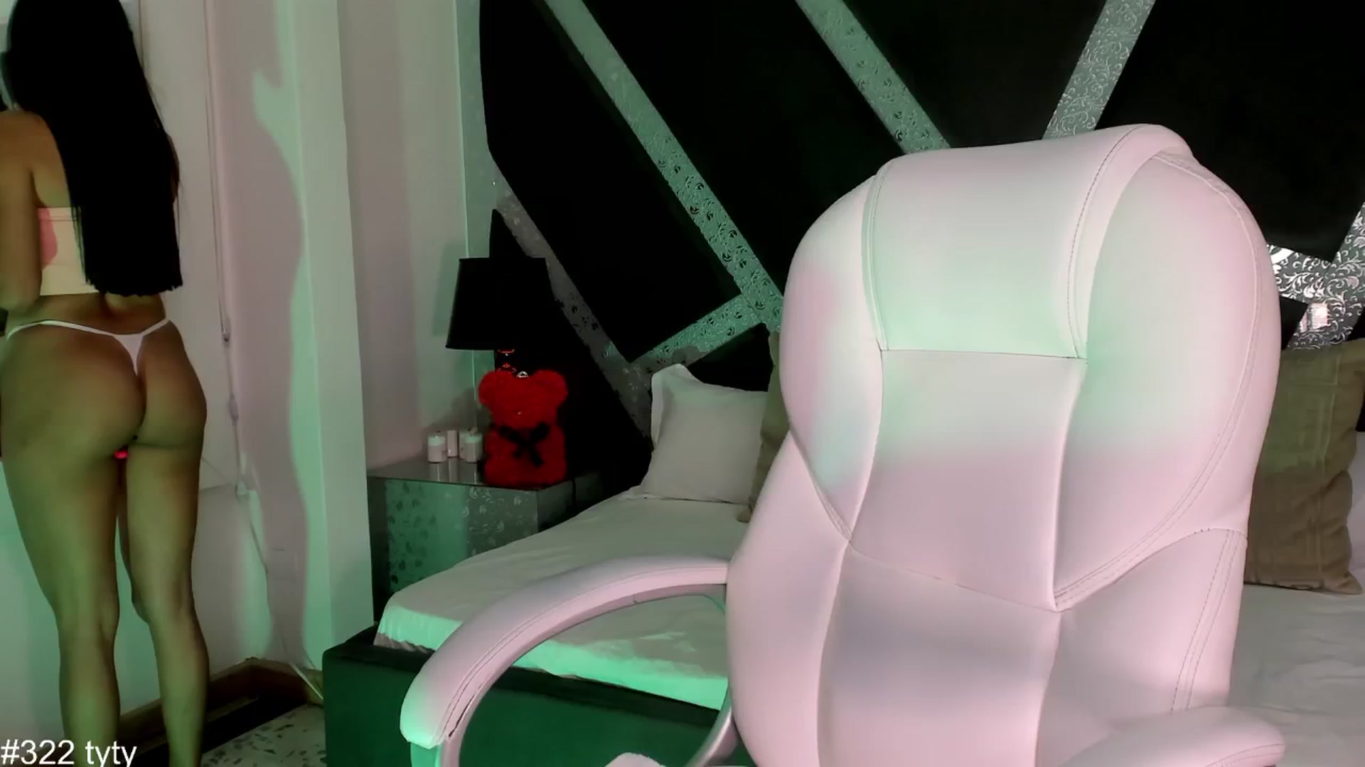 Gallery image thumbnail from BrendaBuiles's myfreecams stream on, 07/18/2024, 23:17 image 10 of 20