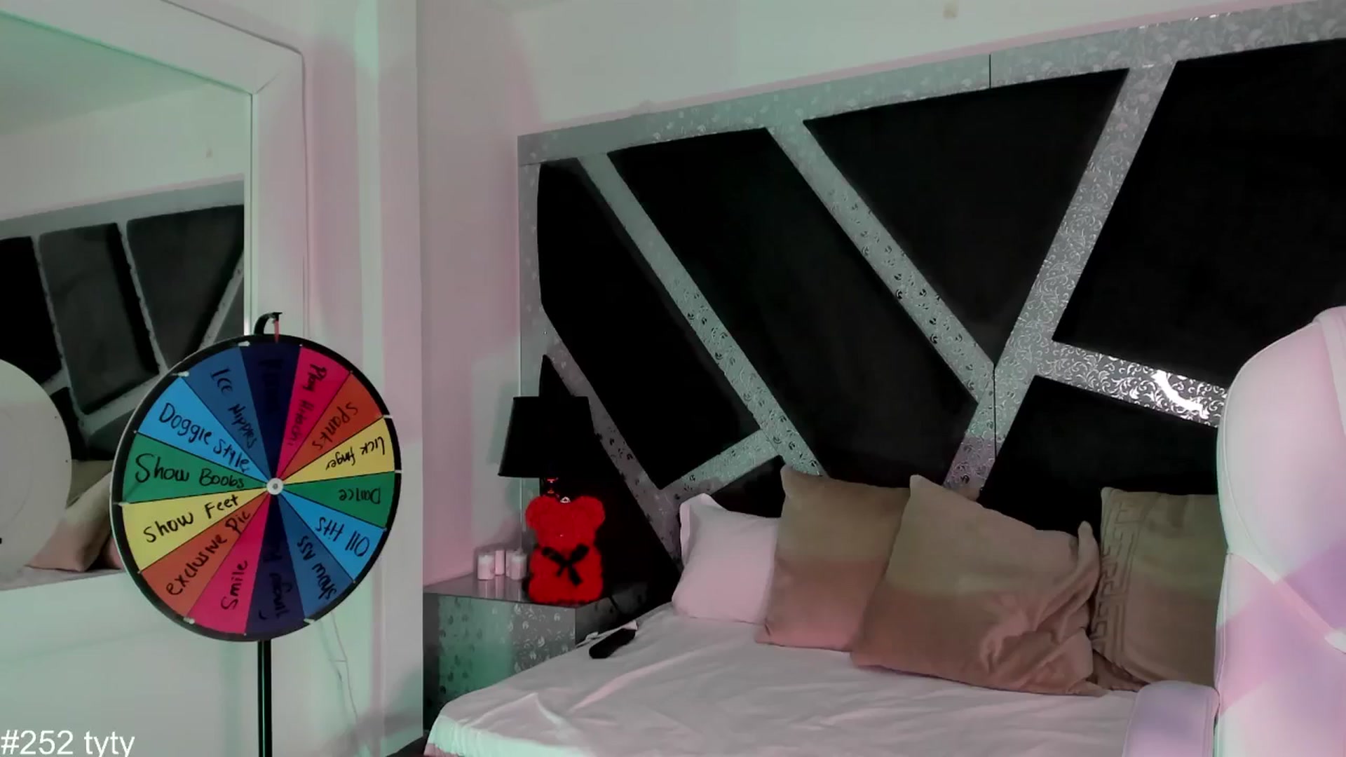 Gallery image thumbnail from BrendaBuiles's myfreecams stream on, 07/20/2024, 23:51 image 14 of 20