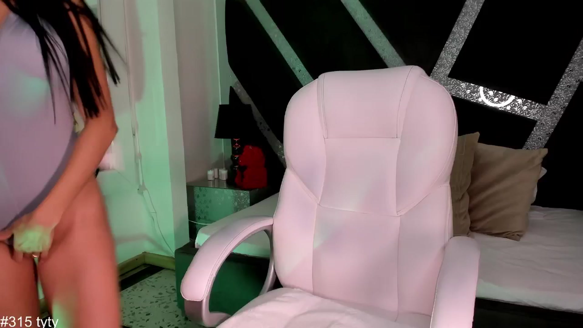 Gallery image thumbnail from BrendaBuiles's myfreecams stream on, 07/23/2024, 23:21 image 16 of 20