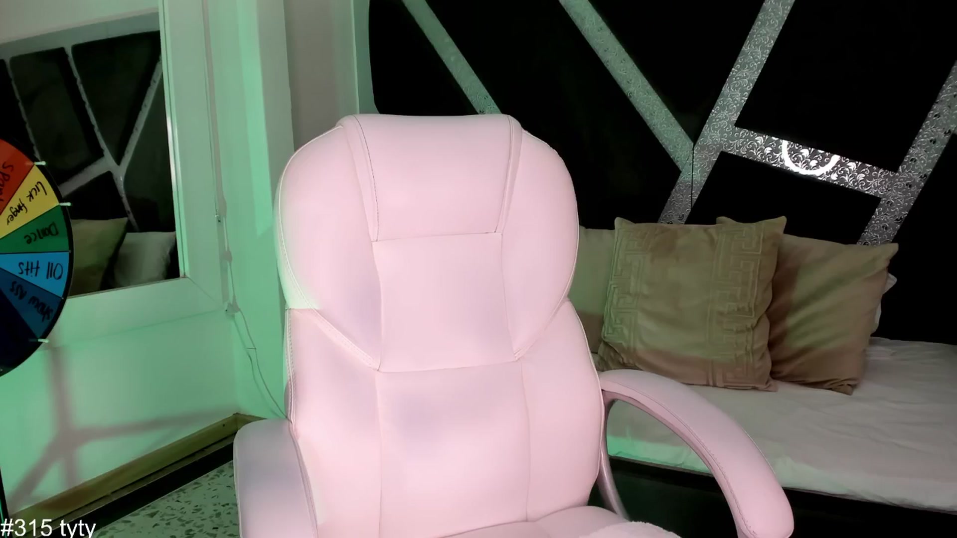Gallery image thumbnail from BrendaBuiles's myfreecams stream on, 07/24/2024, 24:01 image 19 of 20