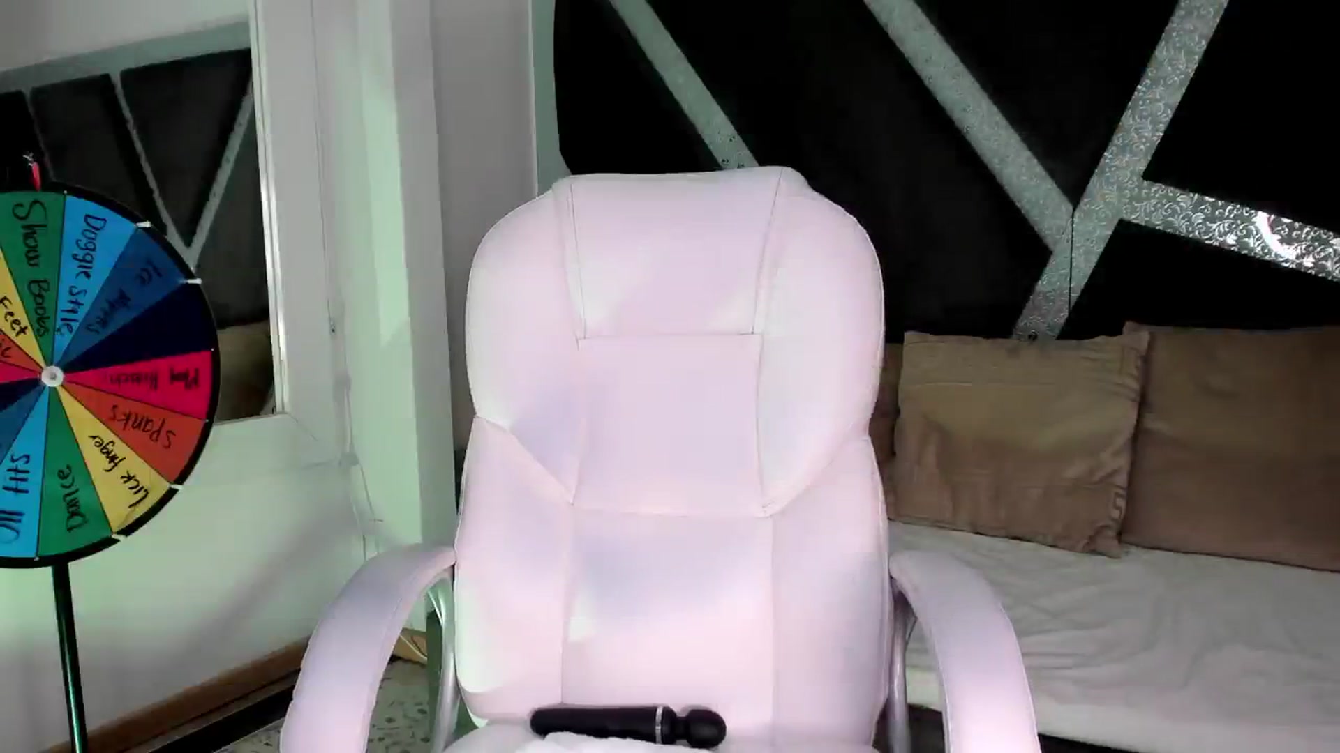 Gallery image thumbnail from BrendaBuiles's myfreecams stream on, 08/07/2024, 03:33 image 8 of 20