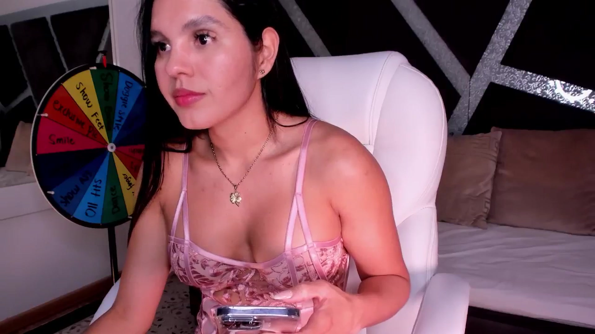 Gallery image thumbnail from BrendaBuiles's myfreecams stream on, 08/07/2024, 23:08 image 9 of 20