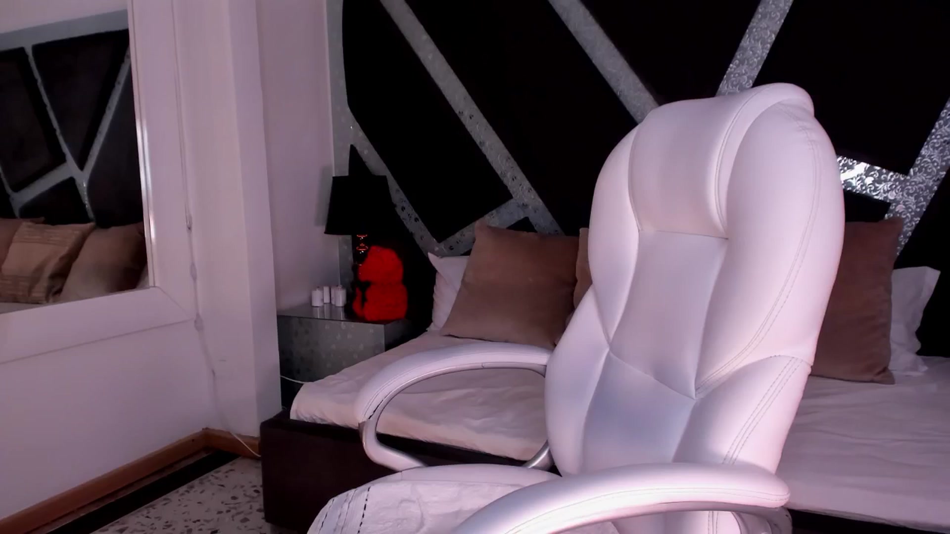 Gallery image thumbnail from BrendaBuiles's myfreecams stream on, 08/08/2024, 24:38 image 1 of 20