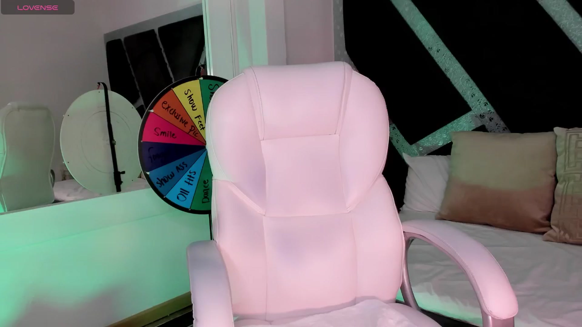 Gallery image thumbnail from BrendaBuiles's myfreecams stream on, 08/13/2024, 03:14 image 14 of 20