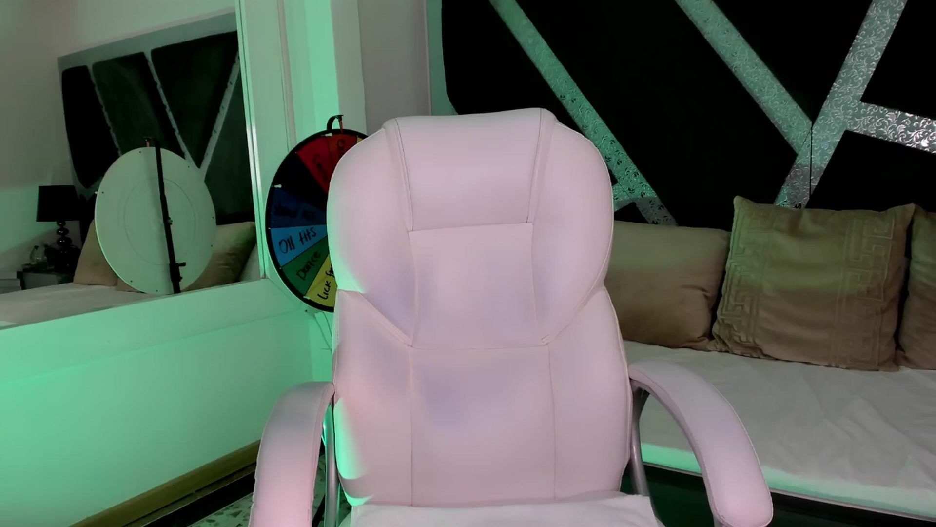 Gallery image thumbnail from BrendaBuiles's myfreecams stream on, 08/24/2024, 21:27 image 2 of 20