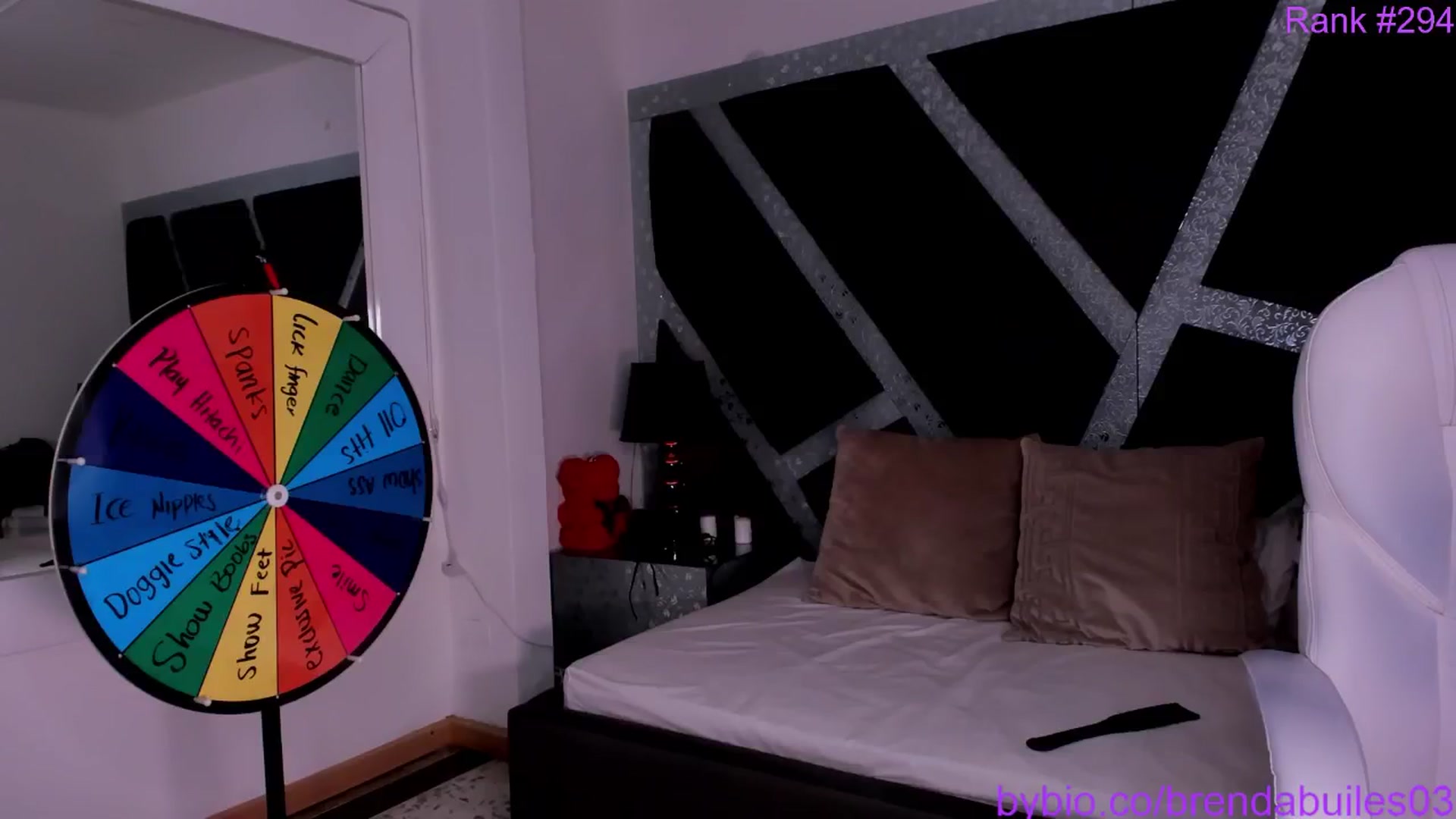Gallery image thumbnail from BrendaBuiles's myfreecams stream on, 10/14/2024, 20:57 image 16 of 20