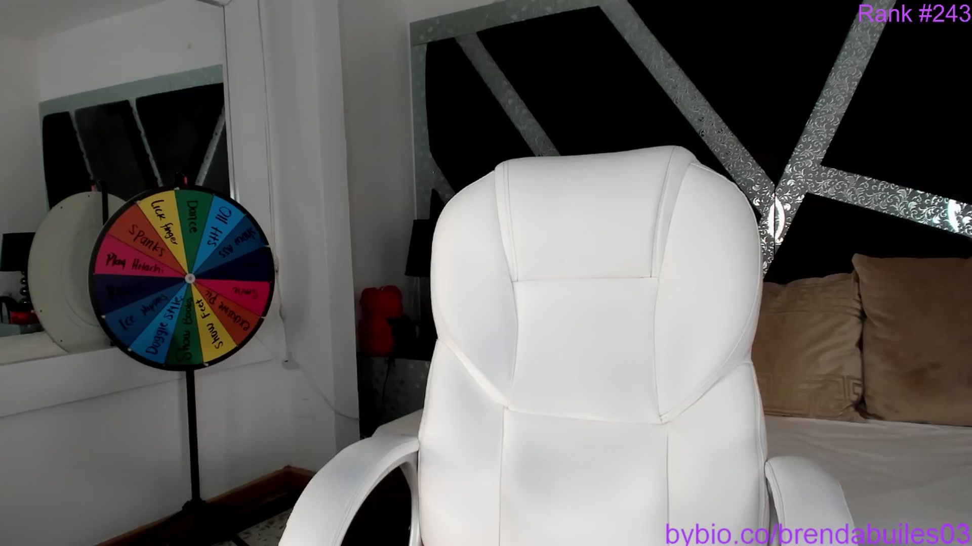 Gallery image thumbnail from BrendaBuiles's myfreecams stream on, 10/27/2024, 24:18 image 1 of 20