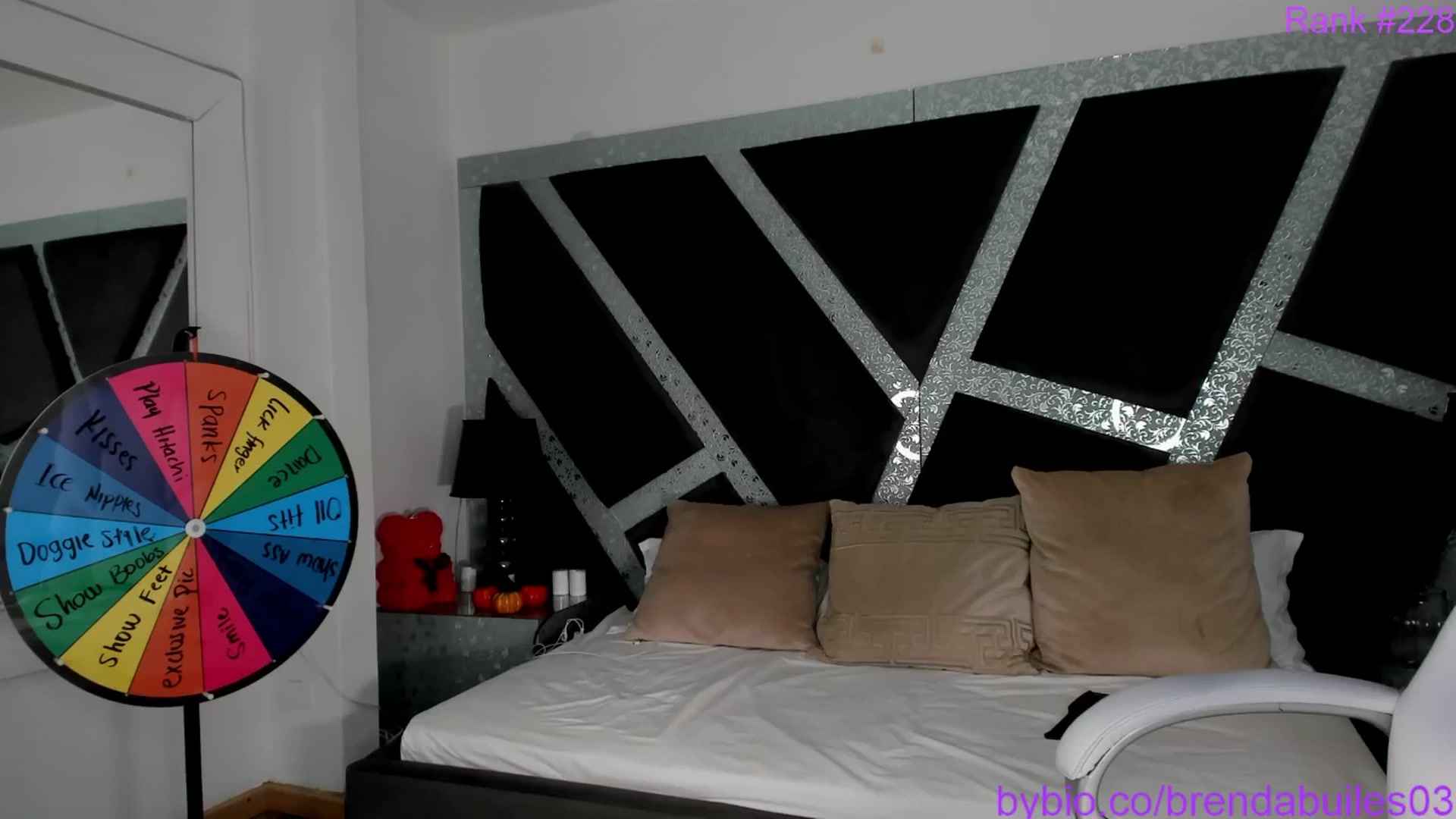 Gallery image thumbnail from BrendaBuiles's myfreecams stream on, 10/31/2024, 04:24 image 20 of 20