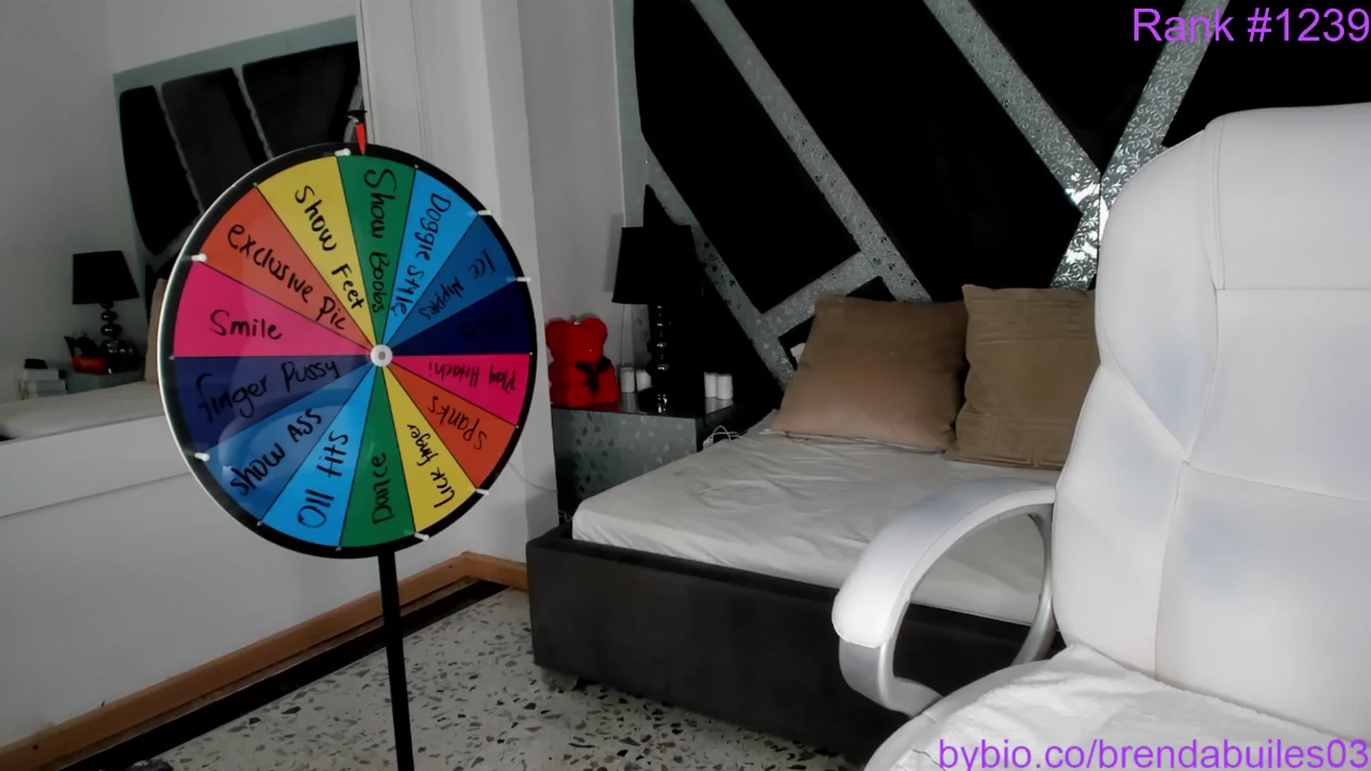 Gallery image thumbnail from BrendaBuiles's myfreecams stream on, 11/06/2024, 24:01 image 15 of 20