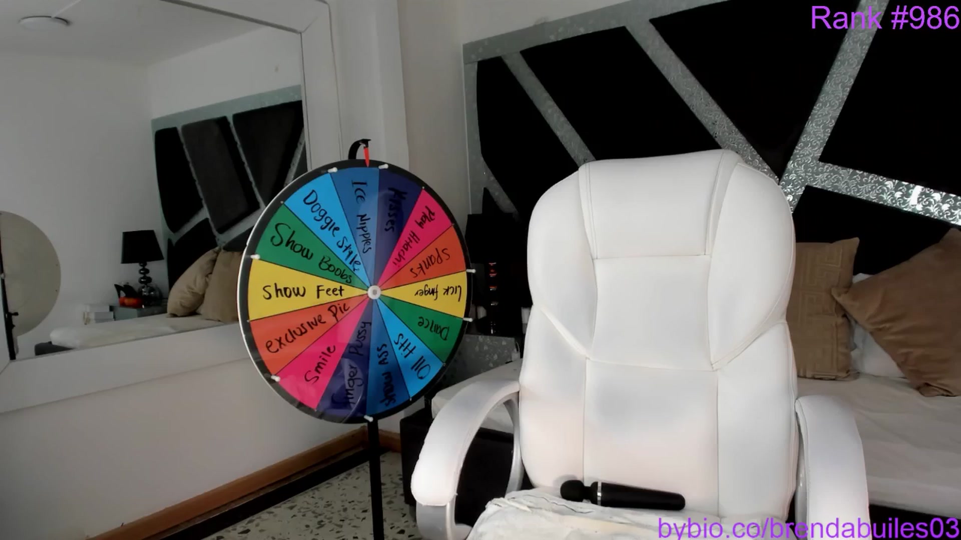 Gallery image thumbnail from BrendaBuiles's myfreecams stream on, 11/09/2024, 02:31 image 18 of 20