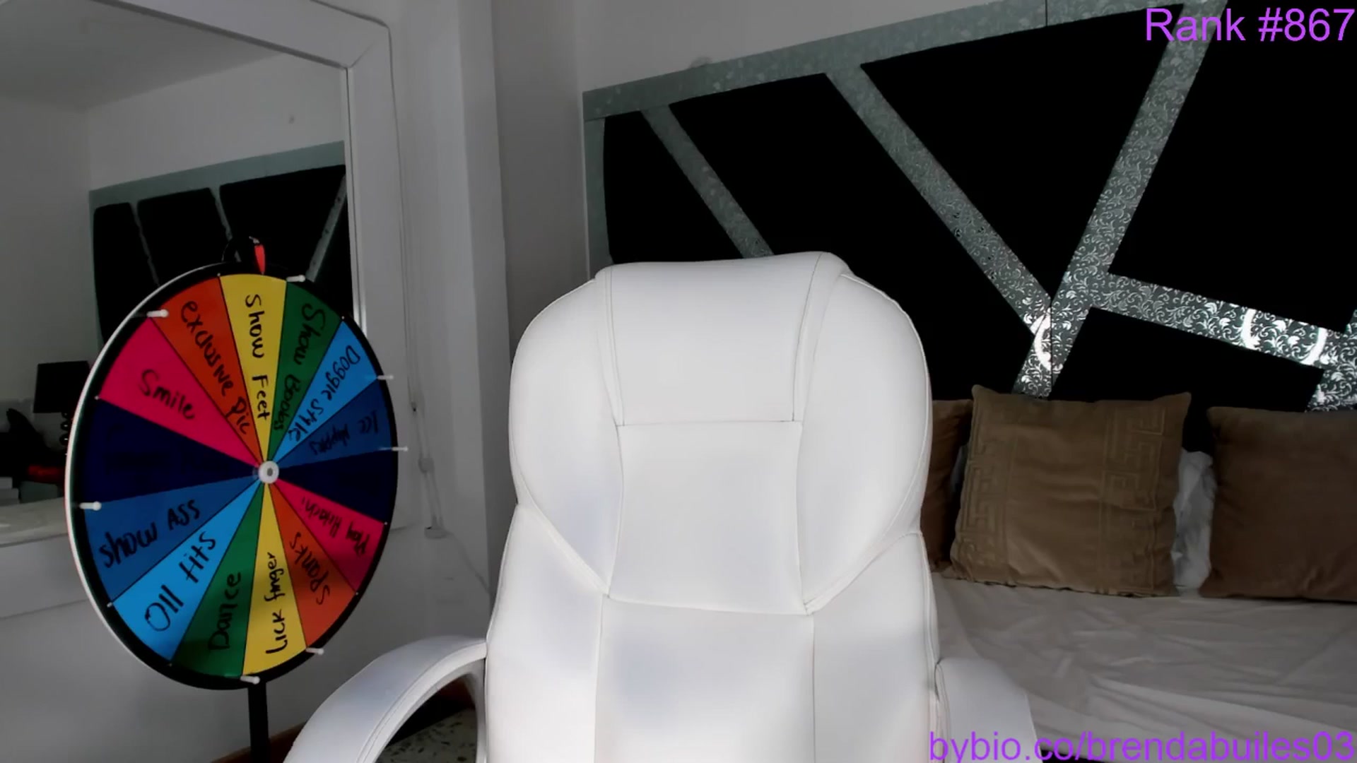 Gallery image thumbnail from BrendaBuiles's myfreecams stream on, 11/15/2024, 01:29 image 17 of 20