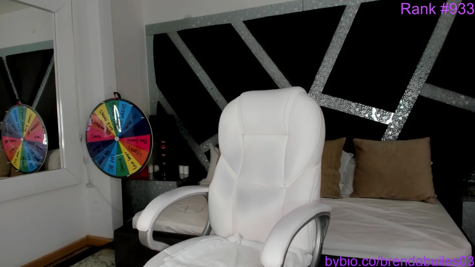 Gallery image thumbnail from BrendaBuiles's myfreecams stream on, 11/16/2024, 01:30 image 2 of 20