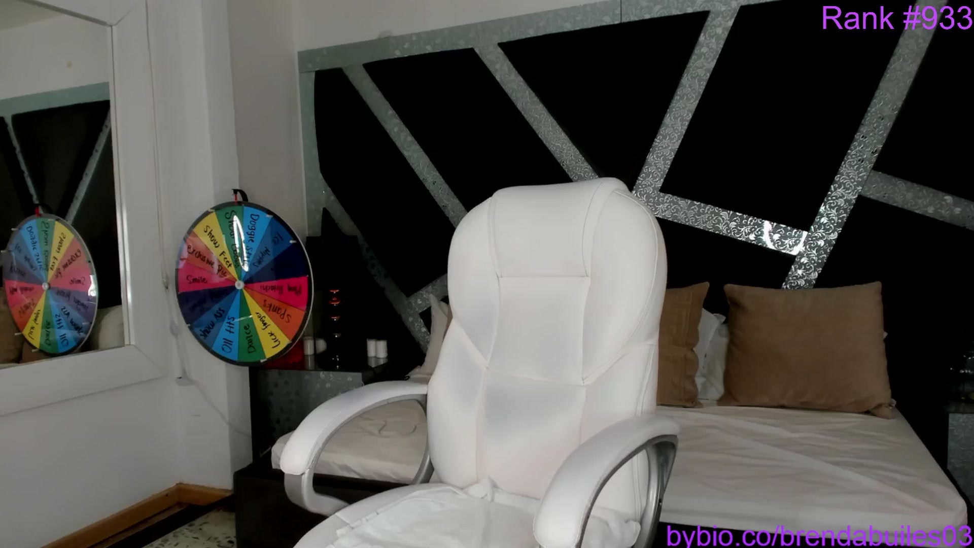 Gallery image thumbnail from BrendaBuiles's myfreecams stream on, 11/16/2024, 01:30 image 3 of 20