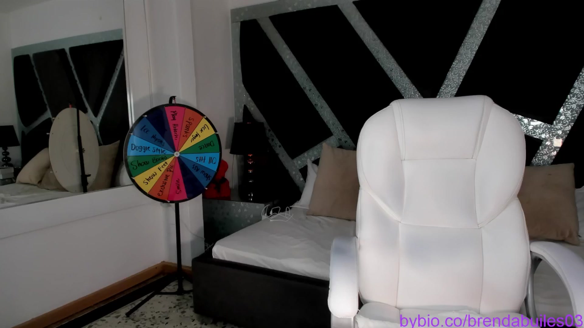 Gallery image thumbnail from BrendaBuiles's myfreecams stream on, 12/03/2024, 01:15 image 20 of 20