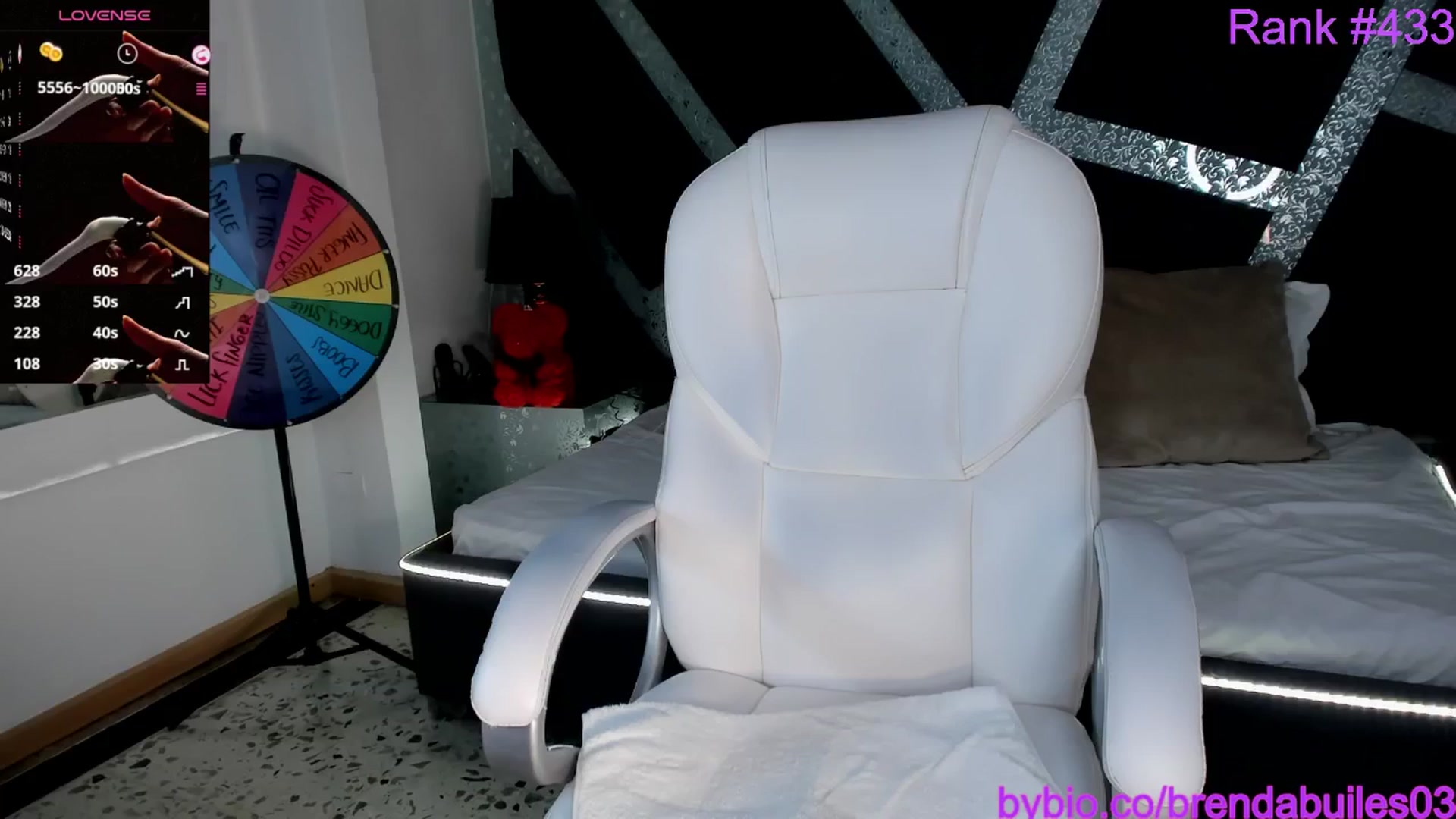 Gallery image thumbnail from BrendaBuiles's myfreecams stream on, 03/14/2025, 24:02 image 3 of 20