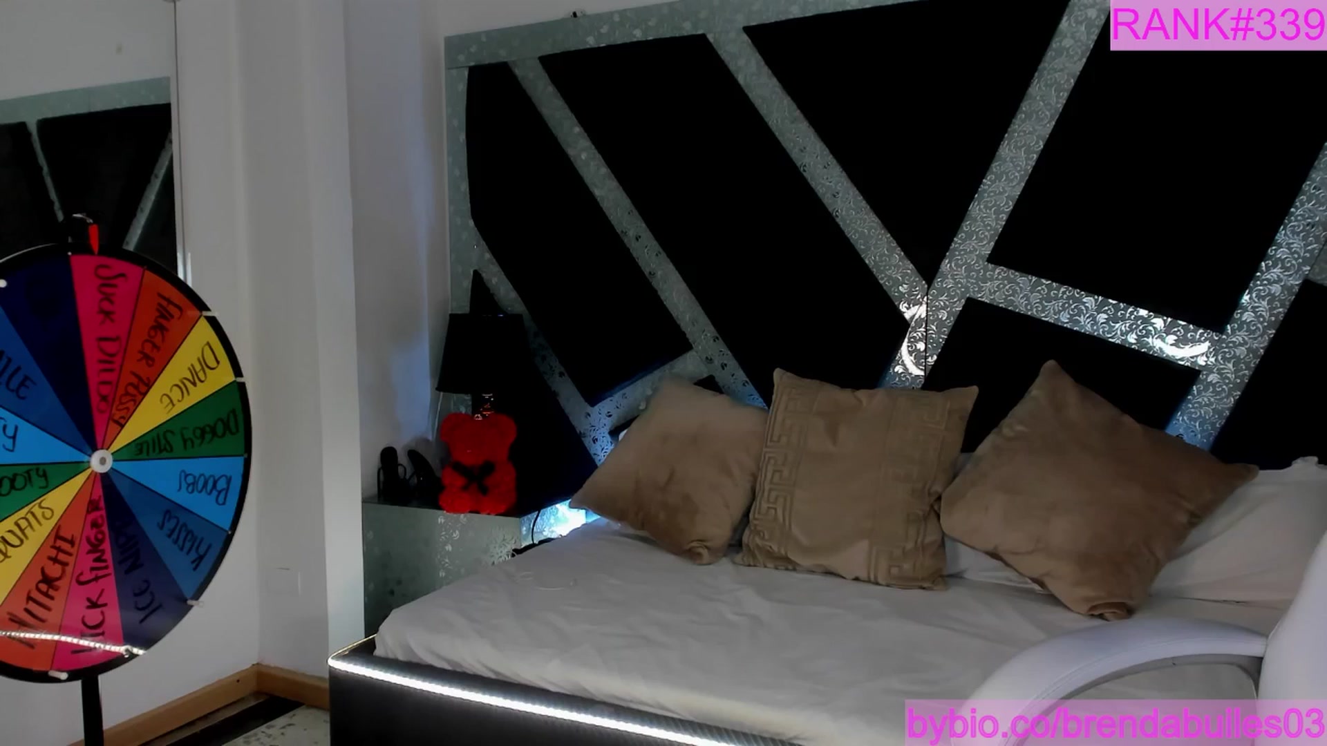 Gallery image thumbnail from BrendaBuiles's myfreecams stream on, 03/28/2025, 24:01 image 15 of 20