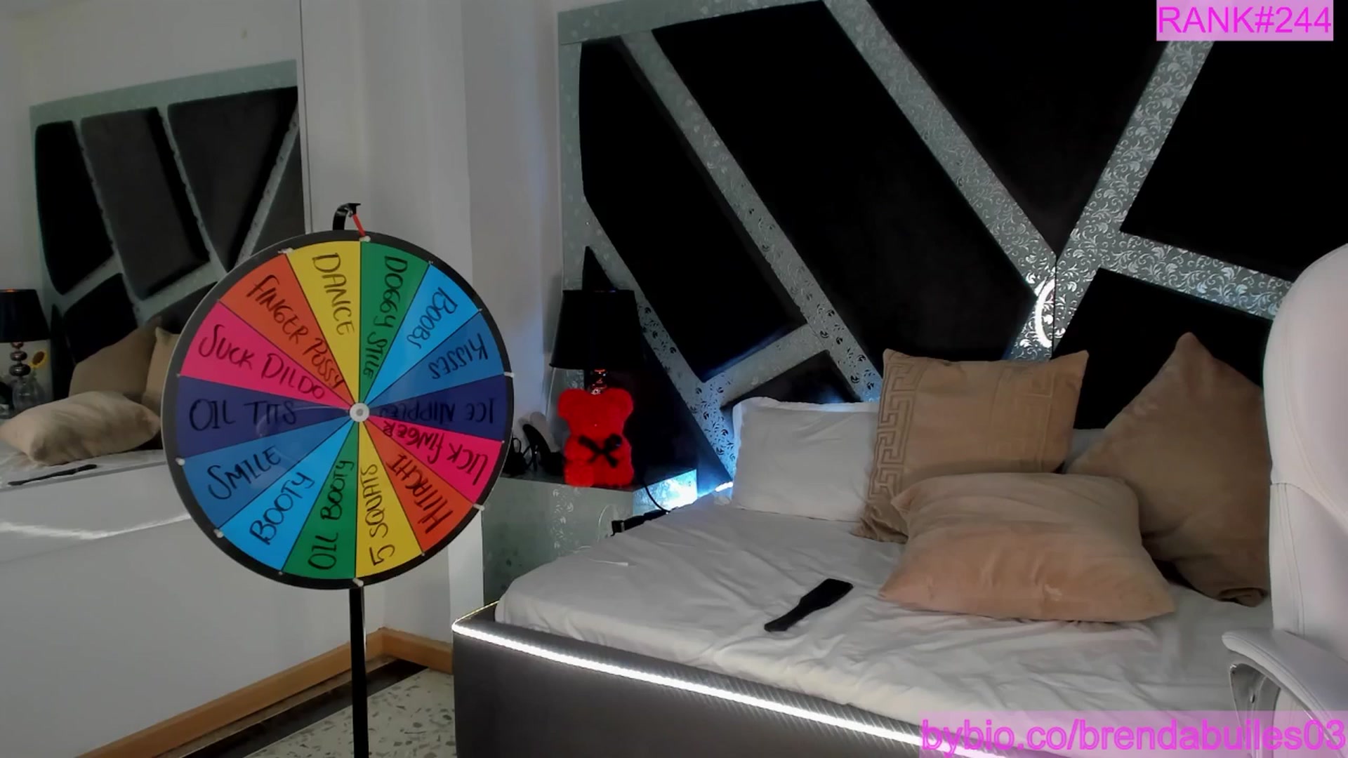 Gallery image thumbnail from BrendaBuiles's myfreecams stream on, 04/02/2025, 24:29 image 19 of 20