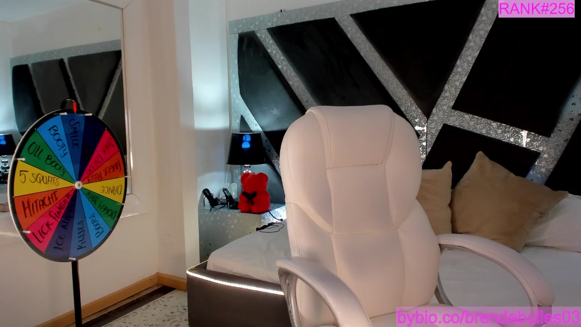 Gallery image thumbnail from BrendaBuiles's myfreecams stream on, 04/08/2025, 03:59 image 4 of 20