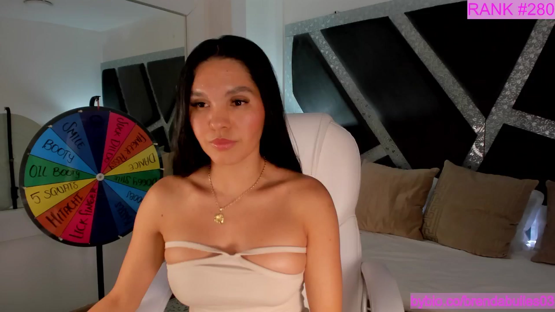 Gallery image thumbnail from BrendaBuiles's myfreecams stream on, 04/22/2025, 24:03 image 11 of 20