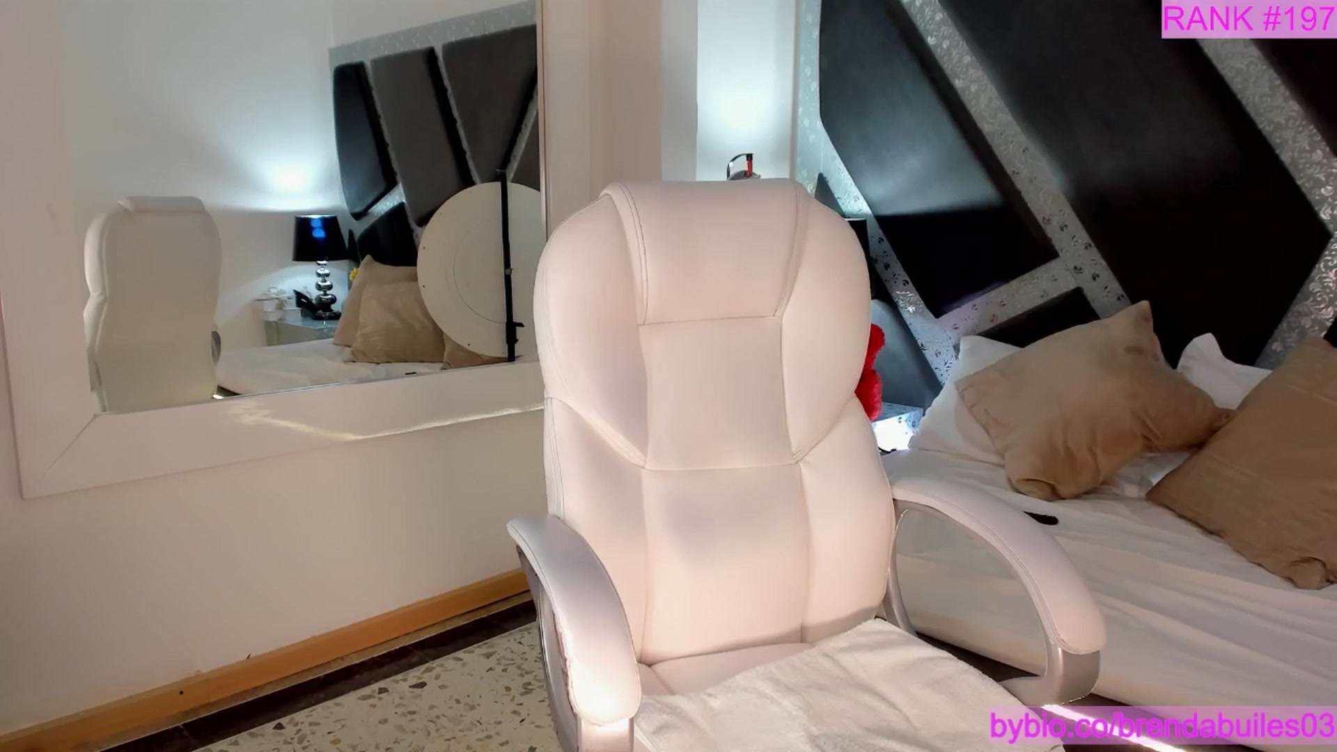 Gallery image thumbnail from BrendaBuiles's myfreecams stream on, 05/06/2025, 01:12 image 19 of 20