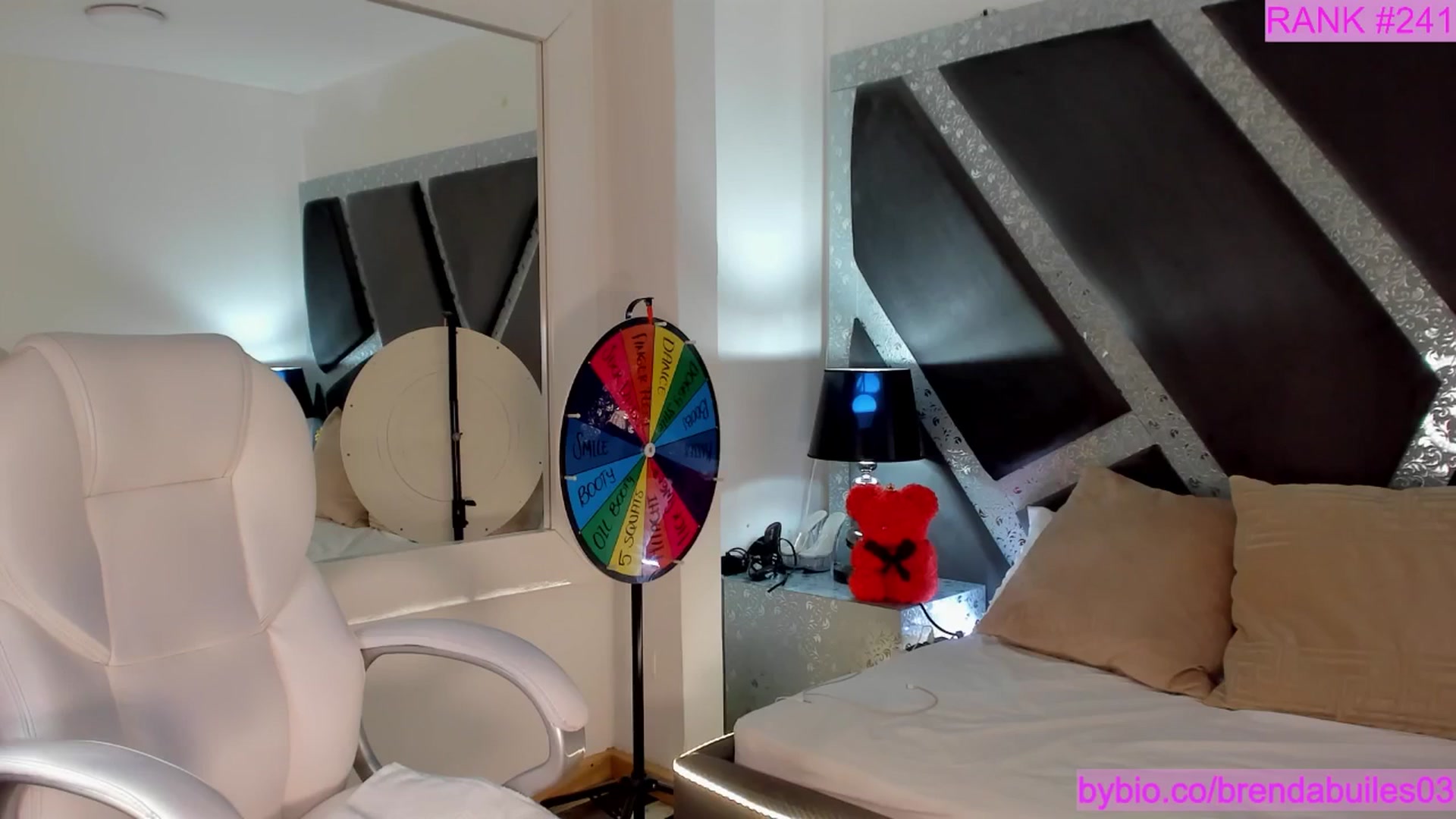 Gallery image thumbnail from BrendaBuiles's myfreecams stream on, 05/08/2025, 04:01 image 8 of 20