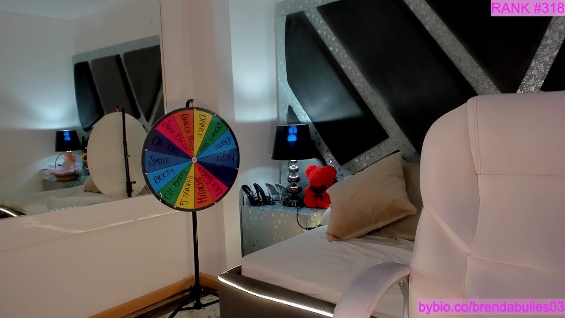 Gallery image thumbnail from BrendaBuiles's myfreecams stream on, 05/21/2025, 01:00 image 10 of 20