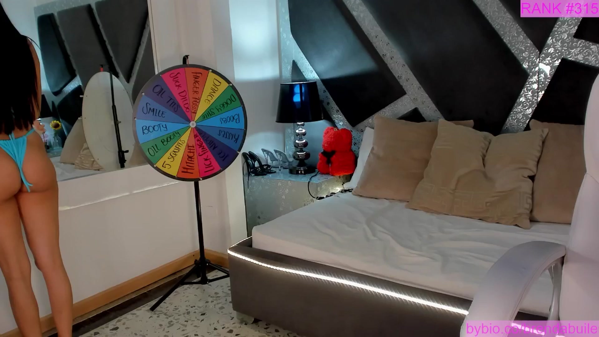 Gallery image thumbnail from BrendaBuiles's myfreecams stream on, 05/30/2025, 24:47 image 12 of 20