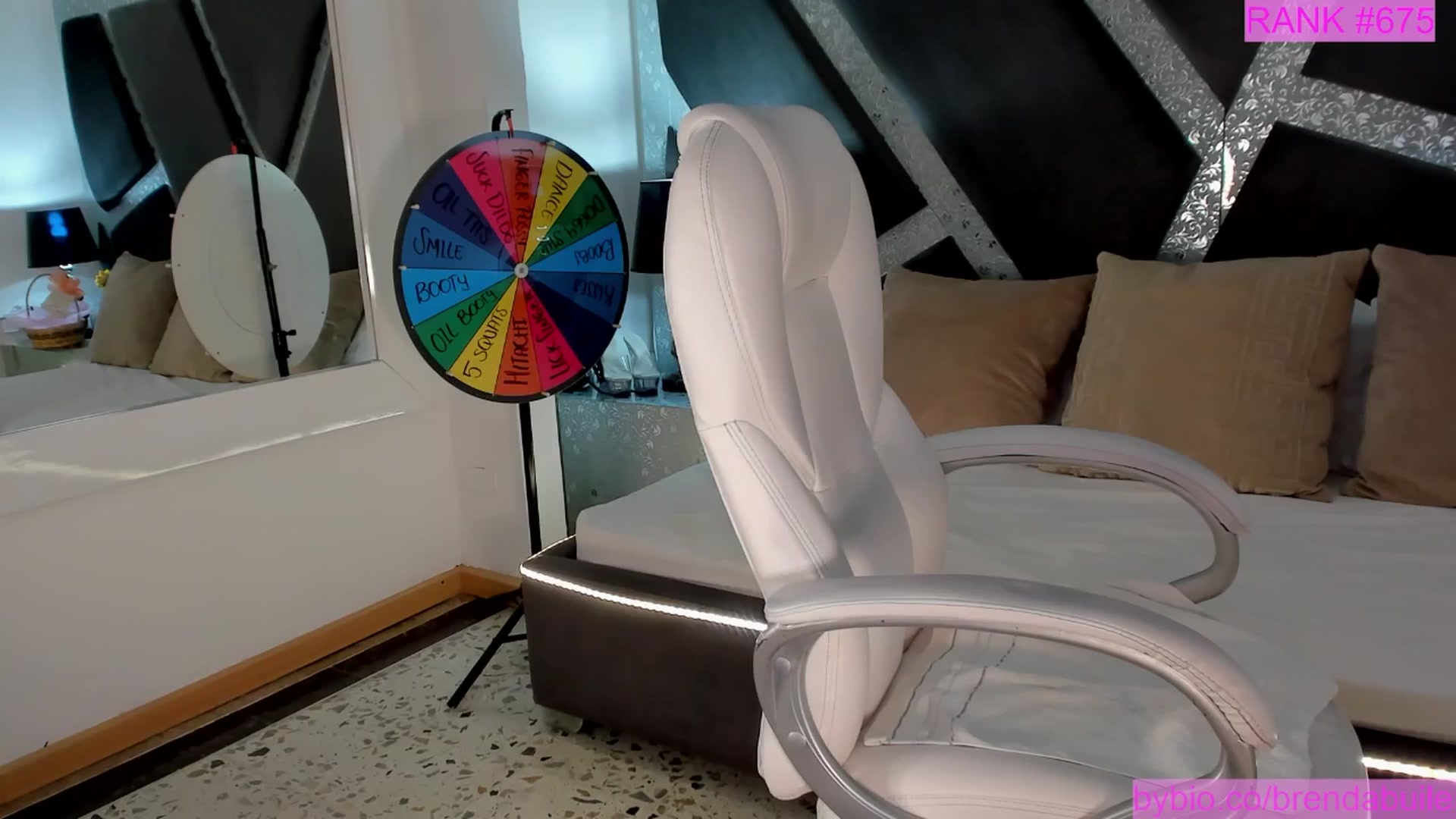 Gallery image thumbnail from BrendaBuiles's myfreecams stream on, 06/04/2025, 02:14 image 7 of 20
