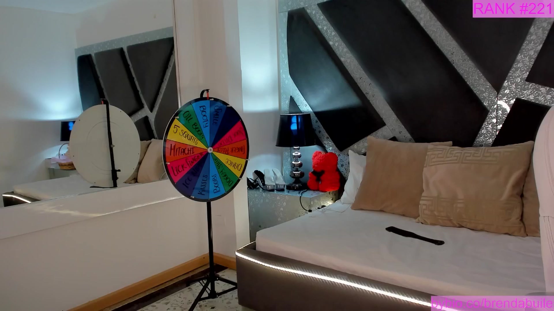 Gallery image thumbnail from BrendaBuiles's myfreecams stream on, 06/07/2025, 02:36 image 6 of 20