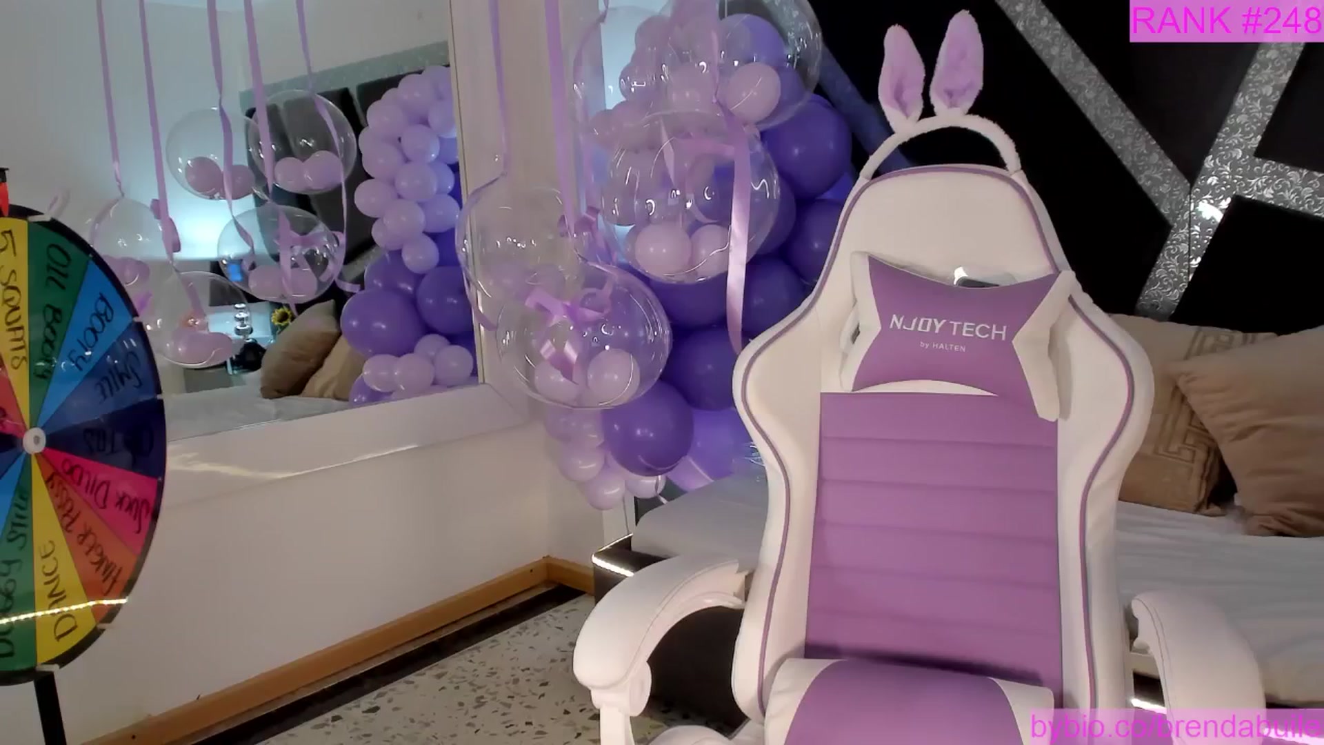 Gallery image thumbnail from BrendaBuiles's myfreecams stream on, 06/15/2025, 24:39 image 14 of 20