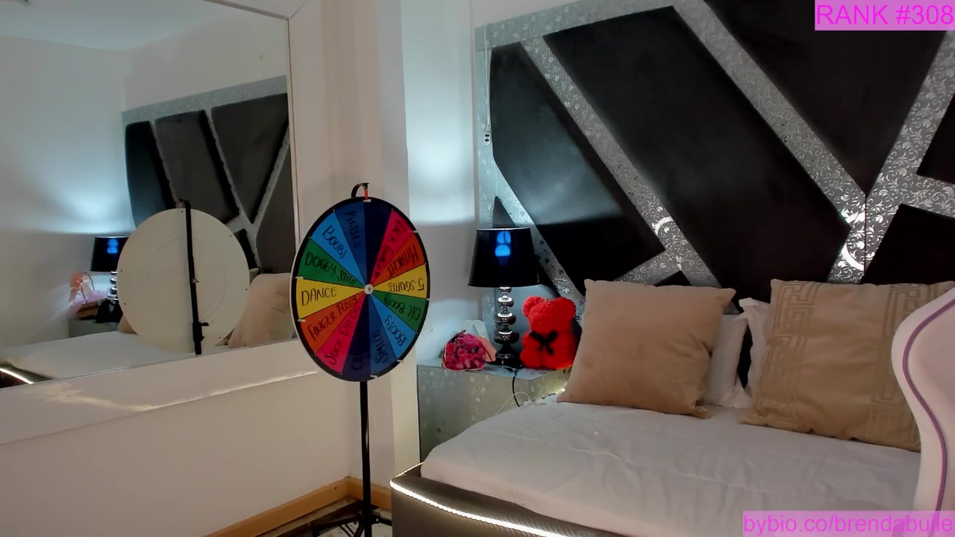Gallery image thumbnail from BrendaBuiles's myfreecams stream on, 06/21/2025, 23:32 image 7 of 20