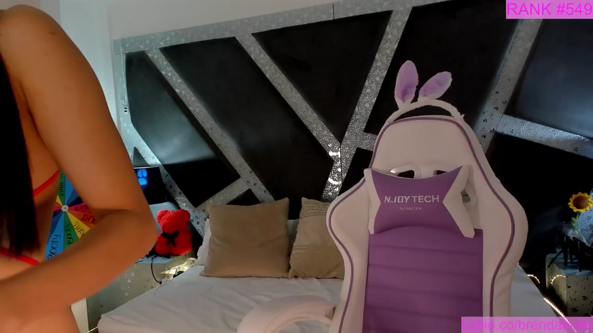 Gallery image thumbnail from BrendaBuiles's myfreecams stream on, 07/05/2025, 24:35 image 19 of 20