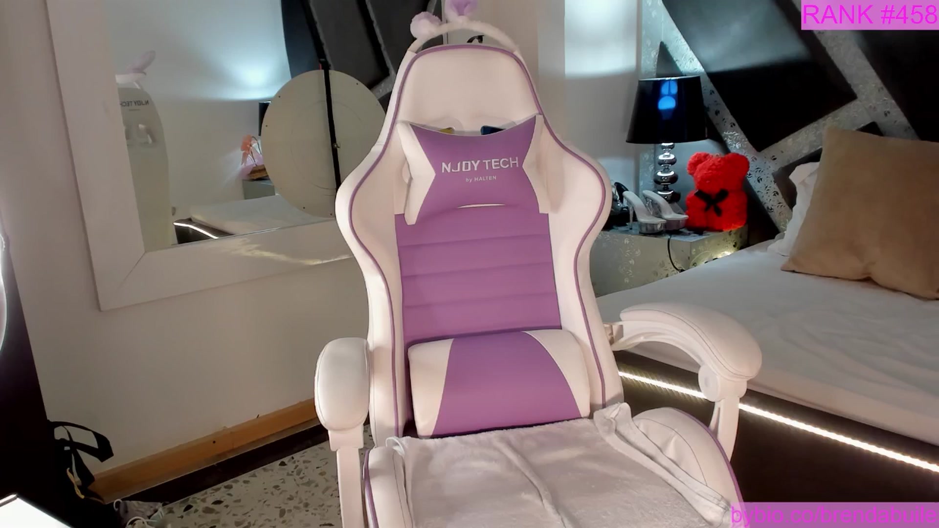 Gallery image thumbnail from BrendaBuiles's myfreecams stream on, 07/10/2025, 24:15 image 20 of 20