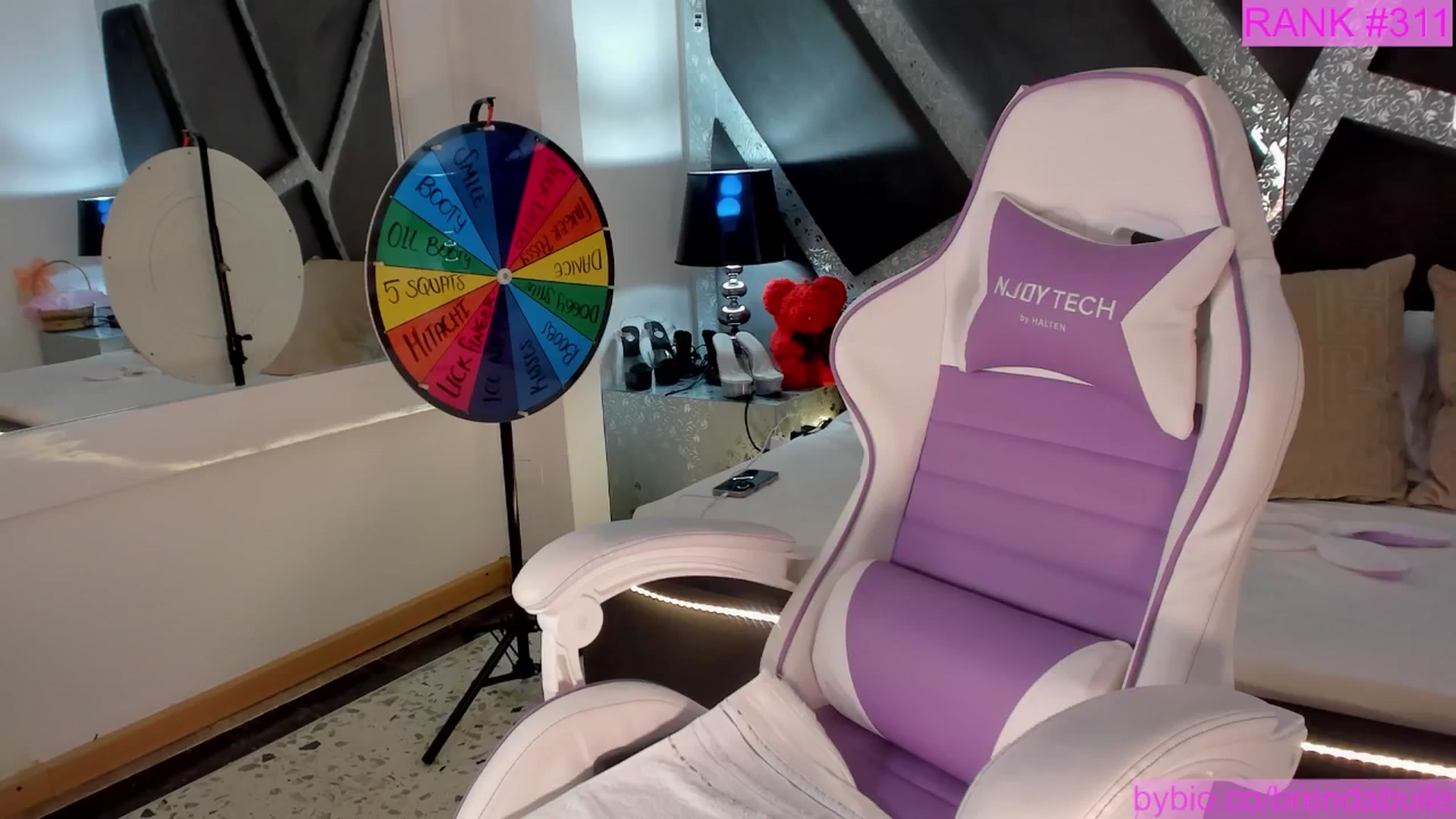 Gallery image thumbnail from BrendaBuiles's myfreecams stream on, 07/23/2025, 02:36 image 18 of 20