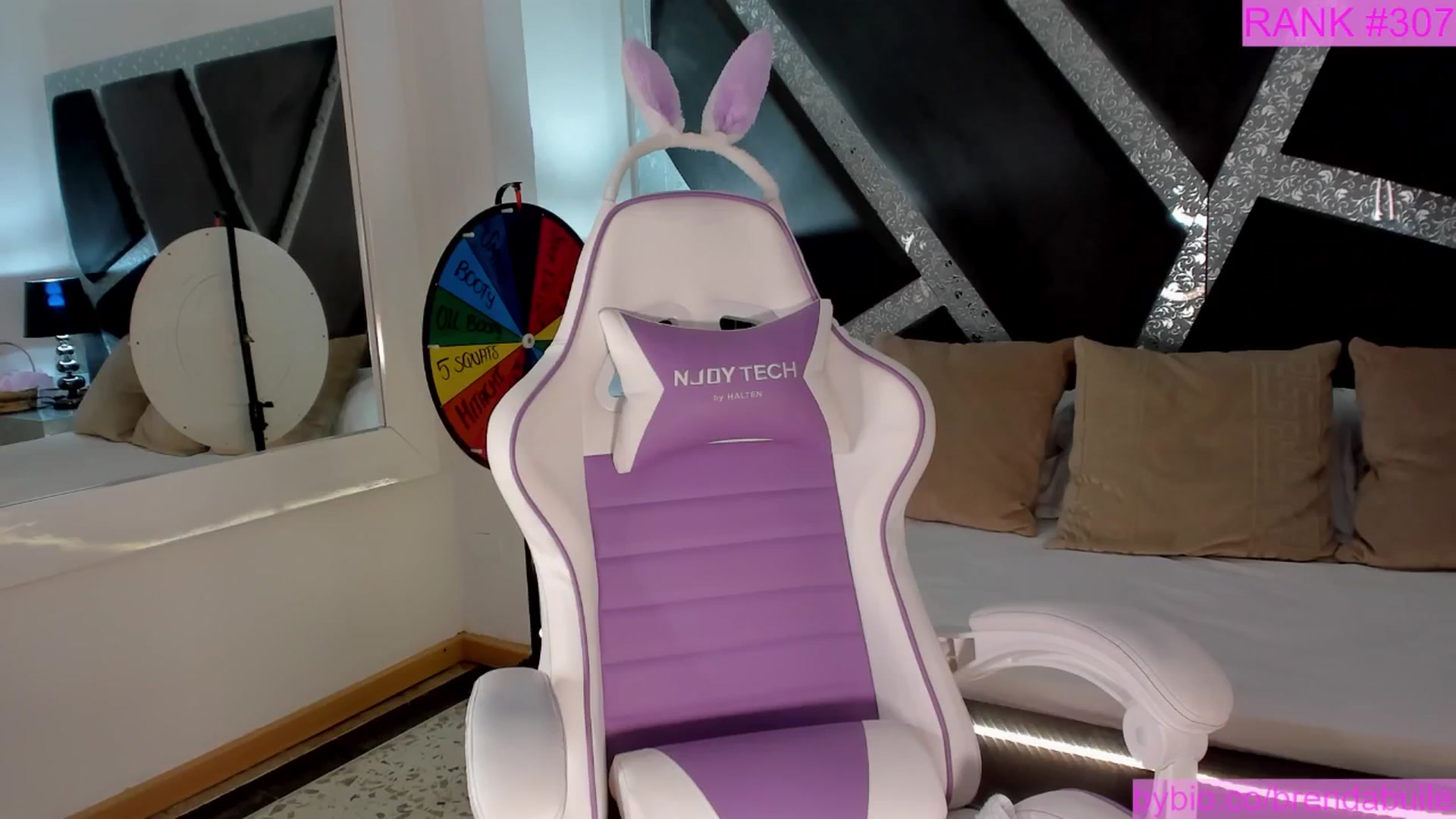 Gallery image thumbnail from BrendaBuiles's myfreecams stream on, 07/25/2025, 23:25 image 14 of 20